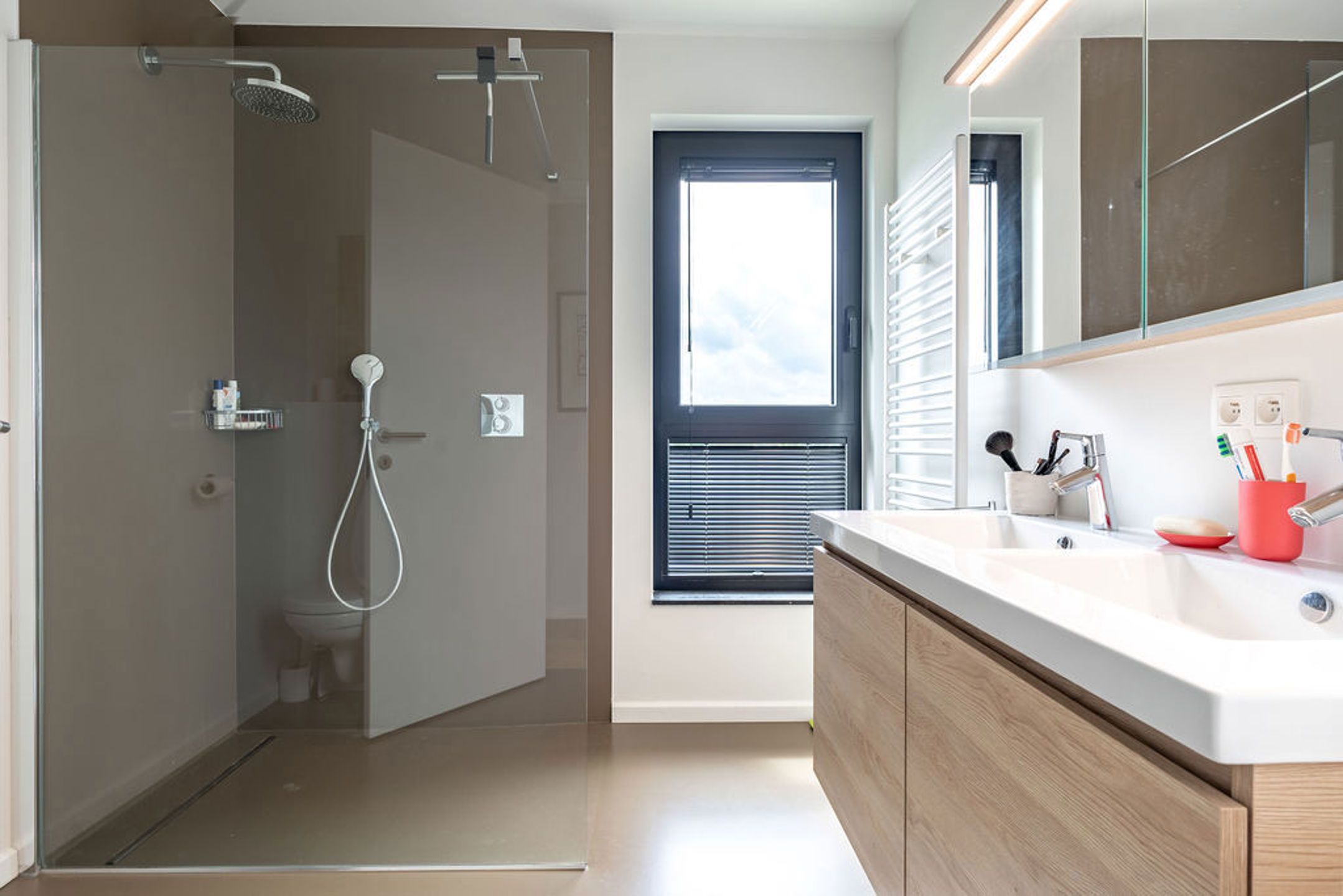 Energiezuinig luxe app met ruim terras en autostaanplaats. foto 15