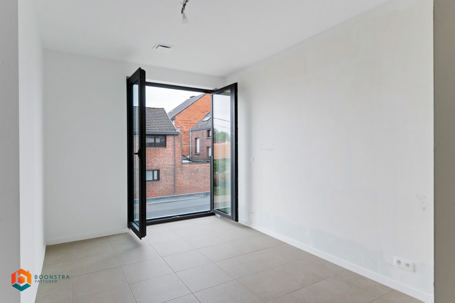 Nieuwbouw appartement met terras en parkeerplaats in centrum Putte foto 9