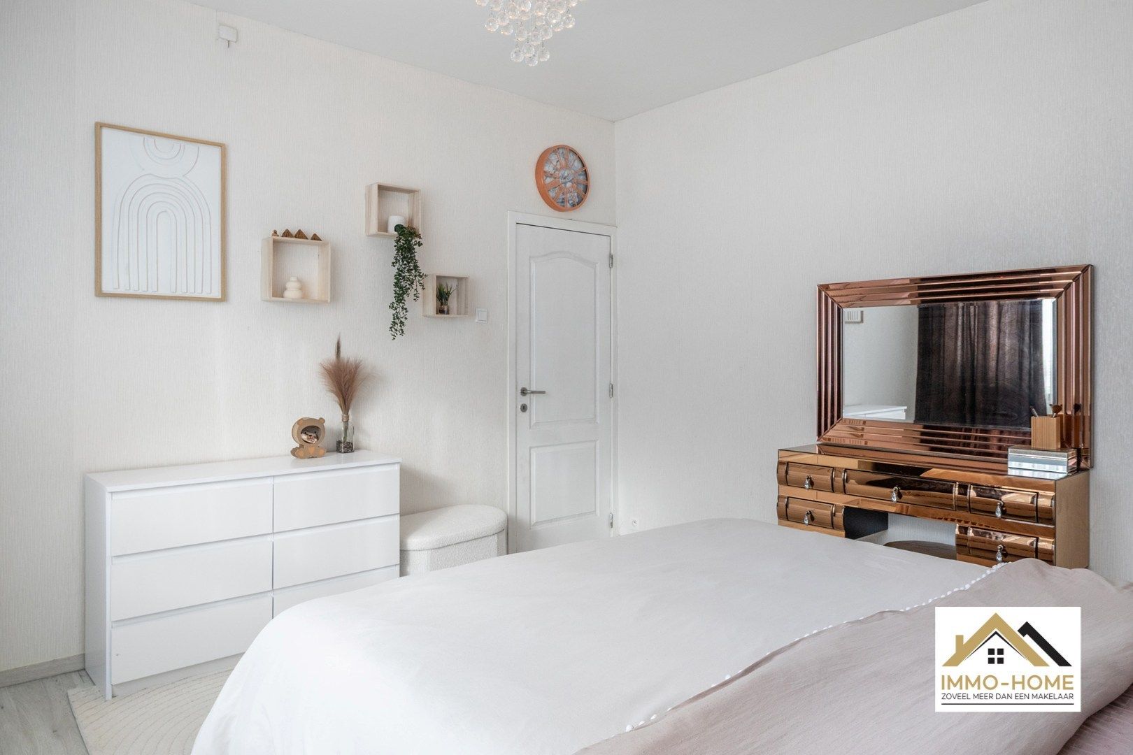 Ruime rijwoning nabij centrum Gent!  foto 16