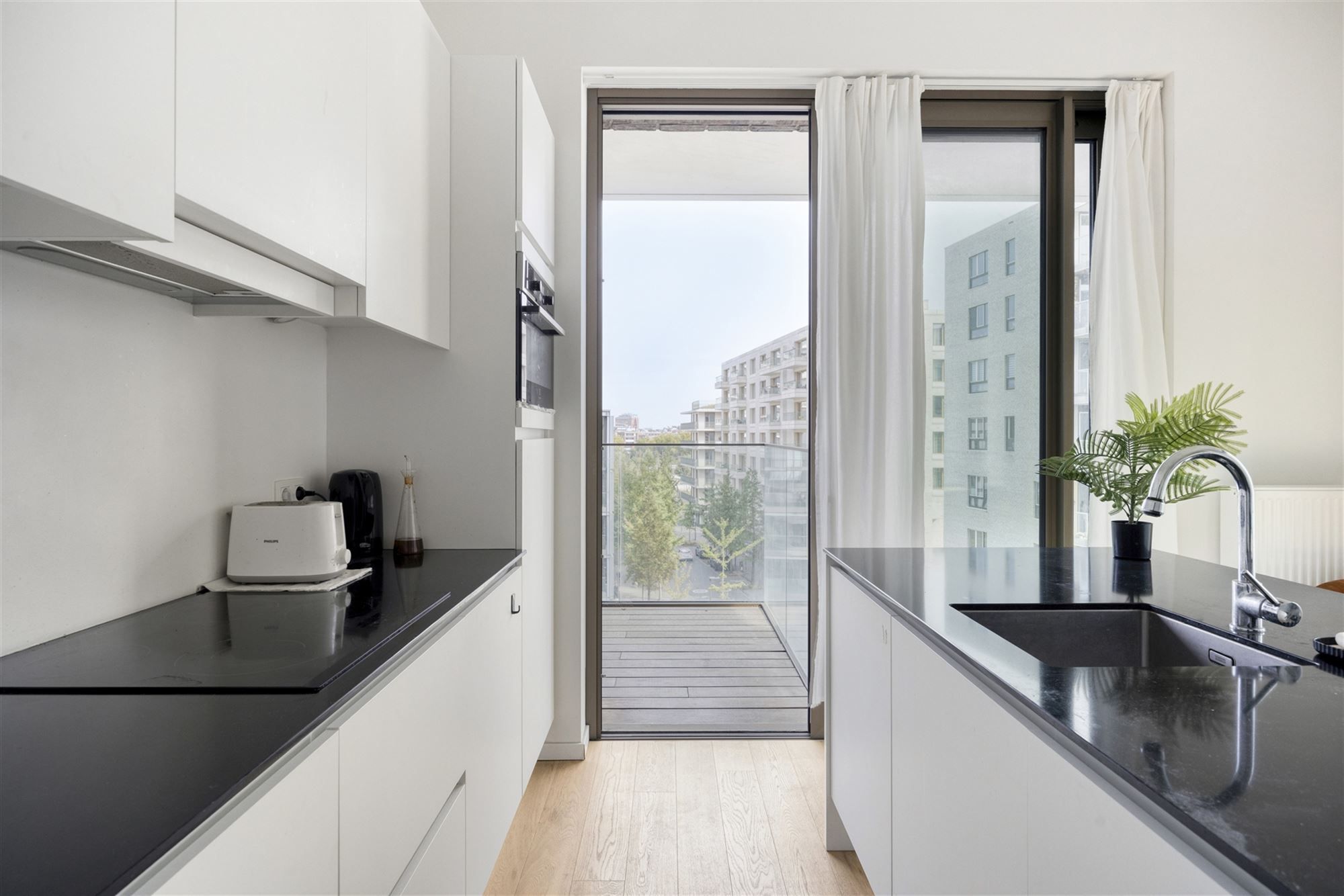 Lichtrijk appartement met 2 terras op het Nieuw Zuid in Antwerpen foto 4