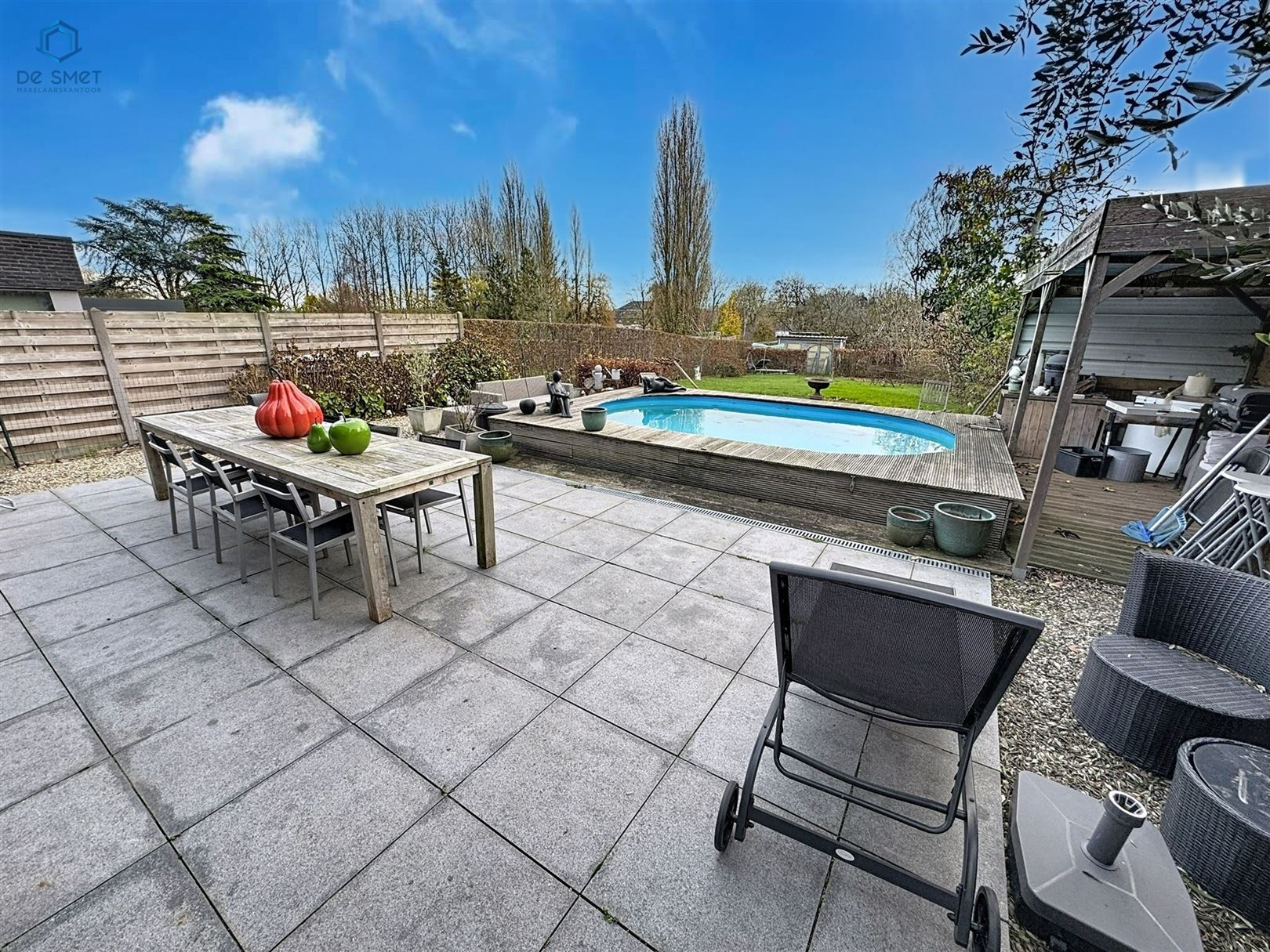 Instapklare moderne villa met 4 slaapkamers, zwembad en ruime tuin foto 23