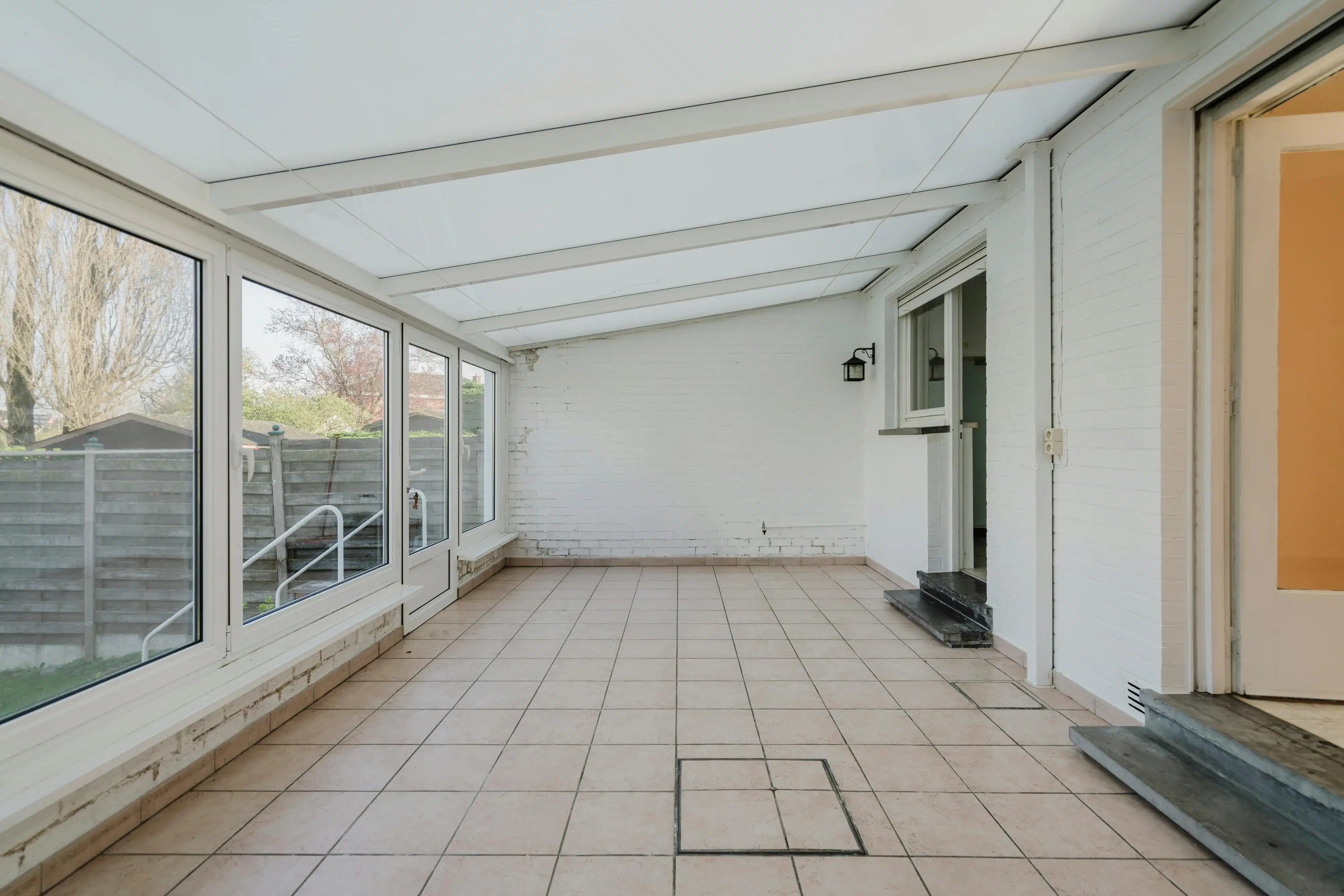 Te renoveren huis te koop met grote tuin, 3 slpk en garage foto 12