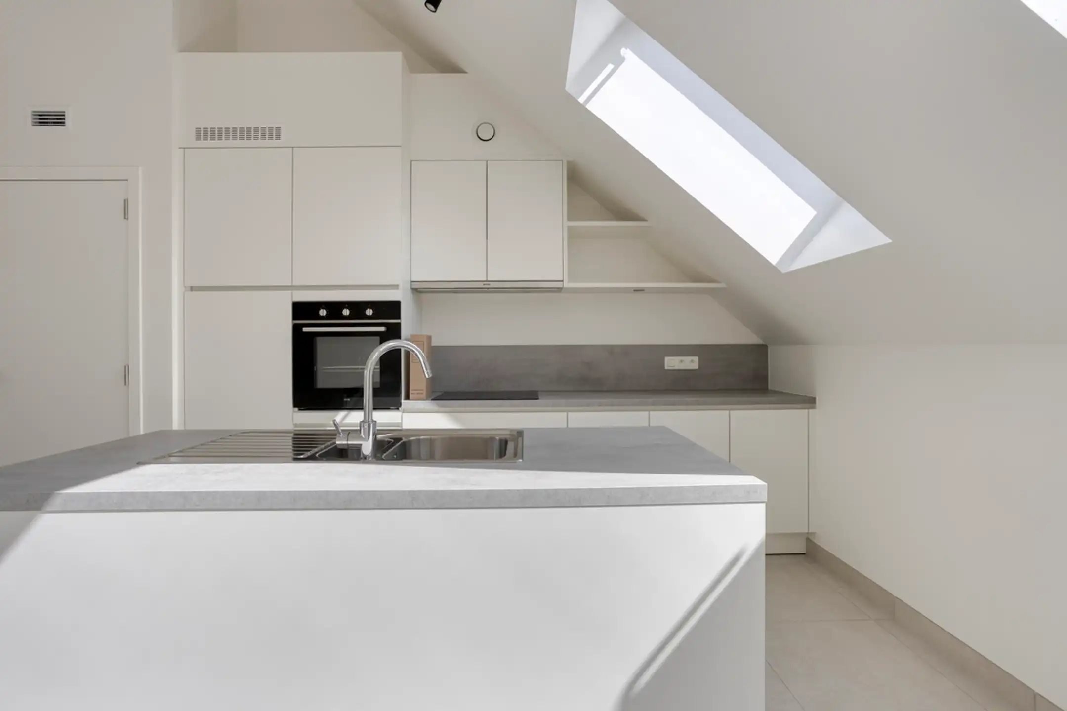 Nieuw appartement met 2 slaapkamers in een ideale omgeving foto 6