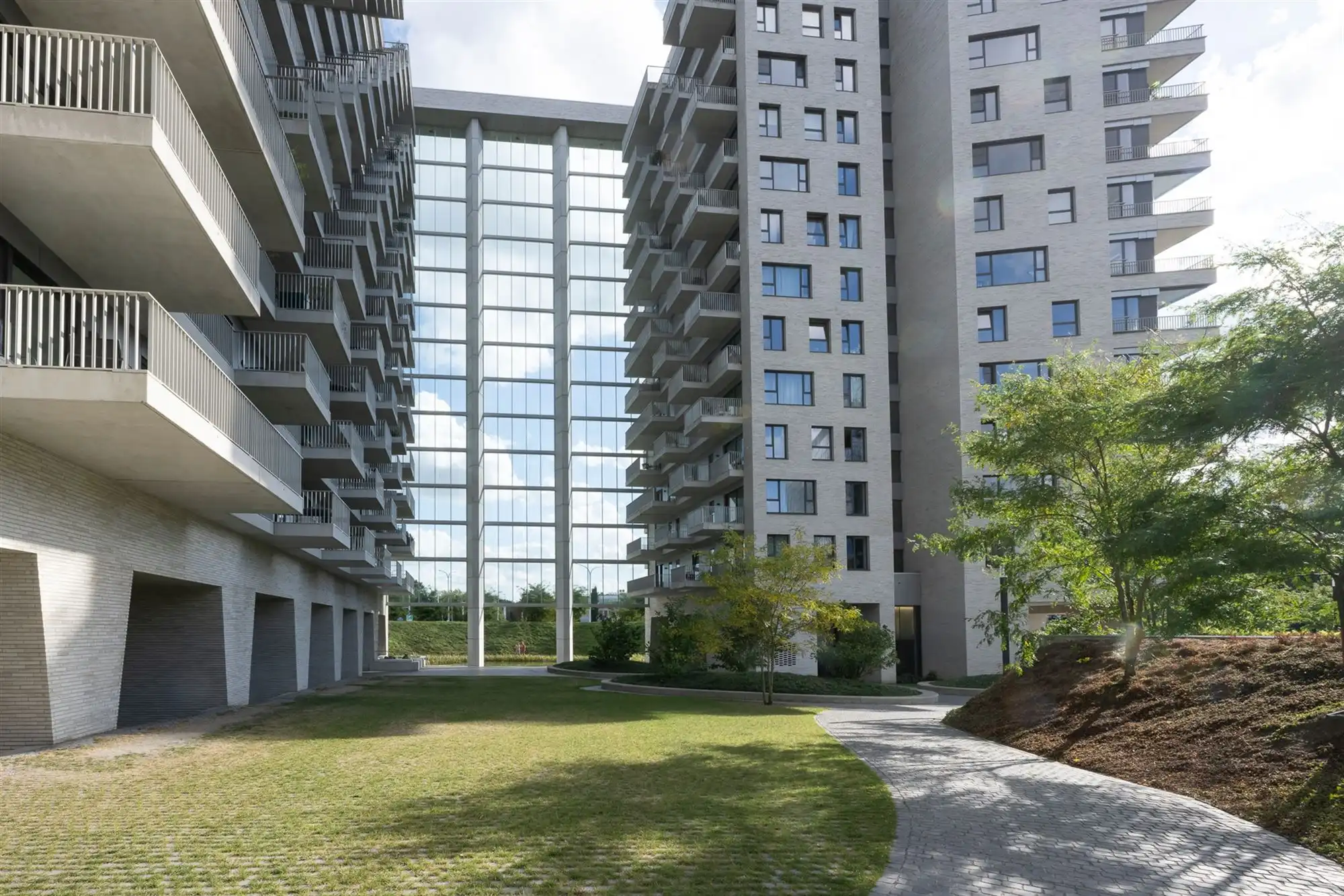 Recent appartement met unieke vergezichten nabij Domein Hertoghe foto 25