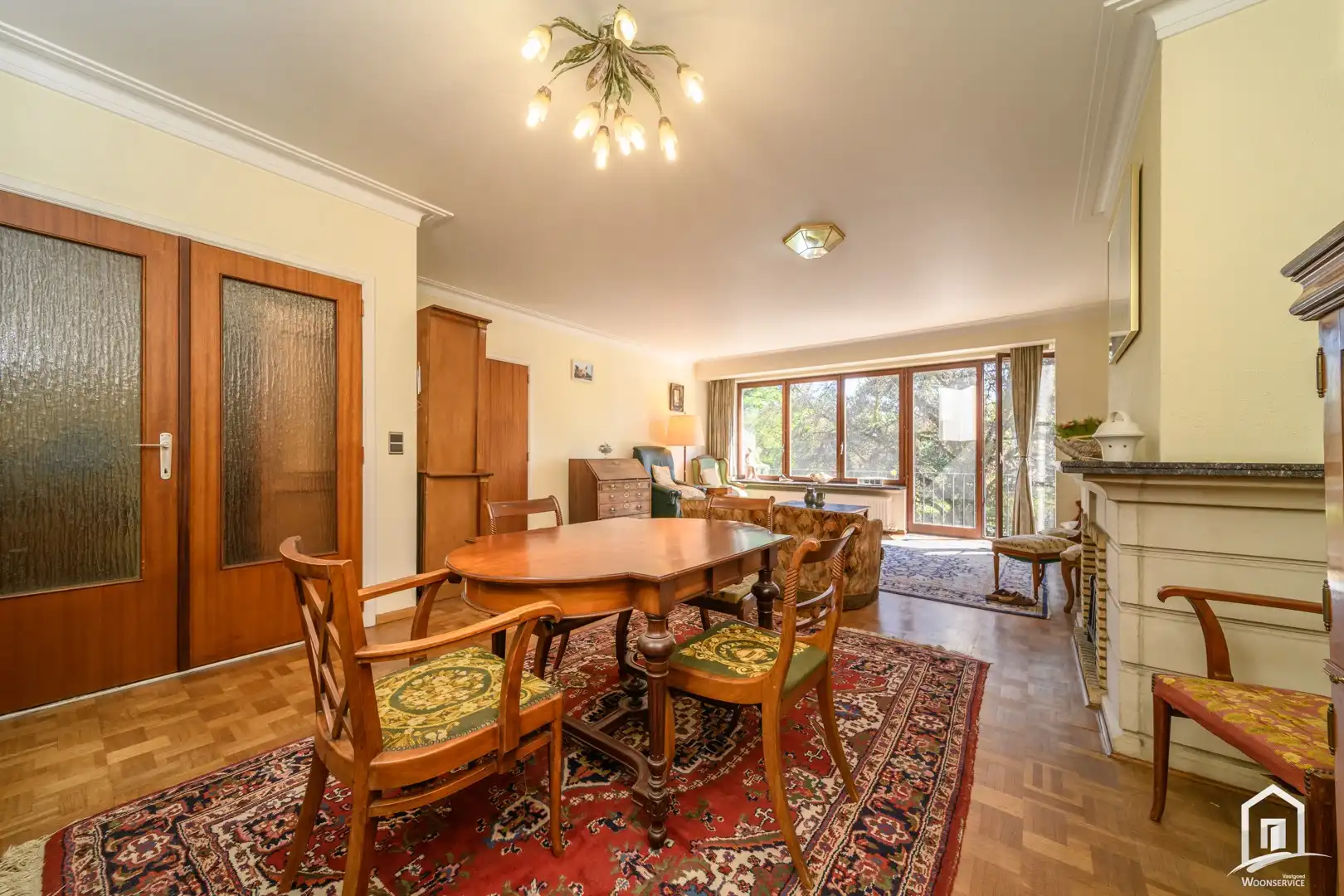 Gunstig gelegen, ruim appartement te Gent foto 2