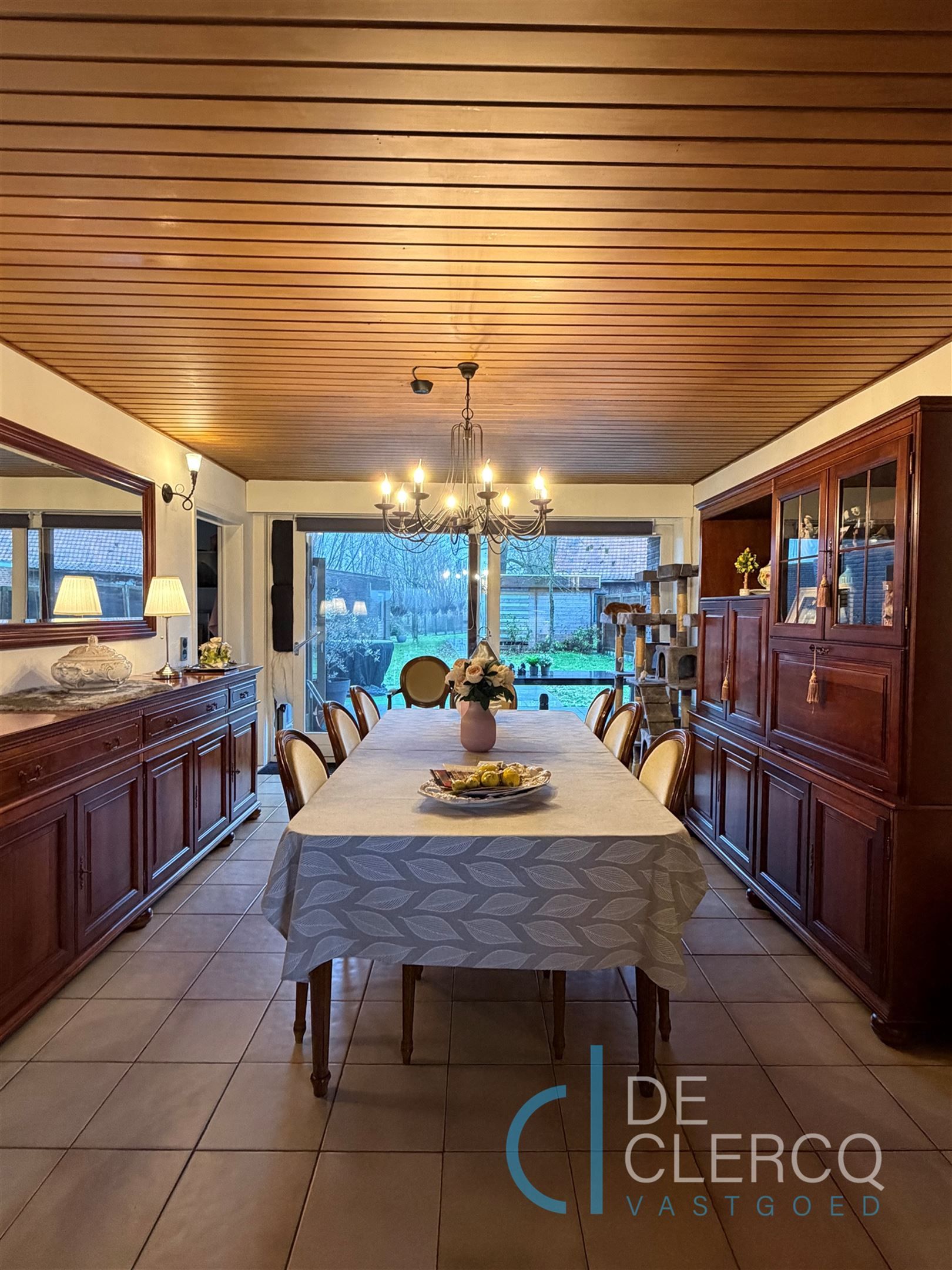  Goed onderhouden, ruime bungalow te huur in Lochristi! foto 3