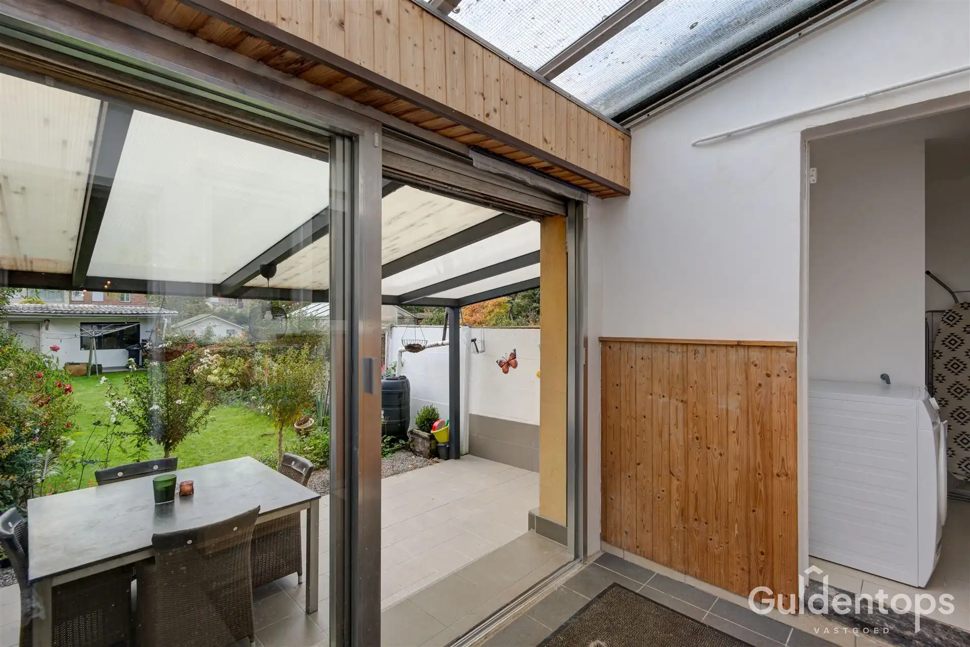 Woning met 3 slaapkamers, 2 badkamers en zuidgerichte tuin foto 9