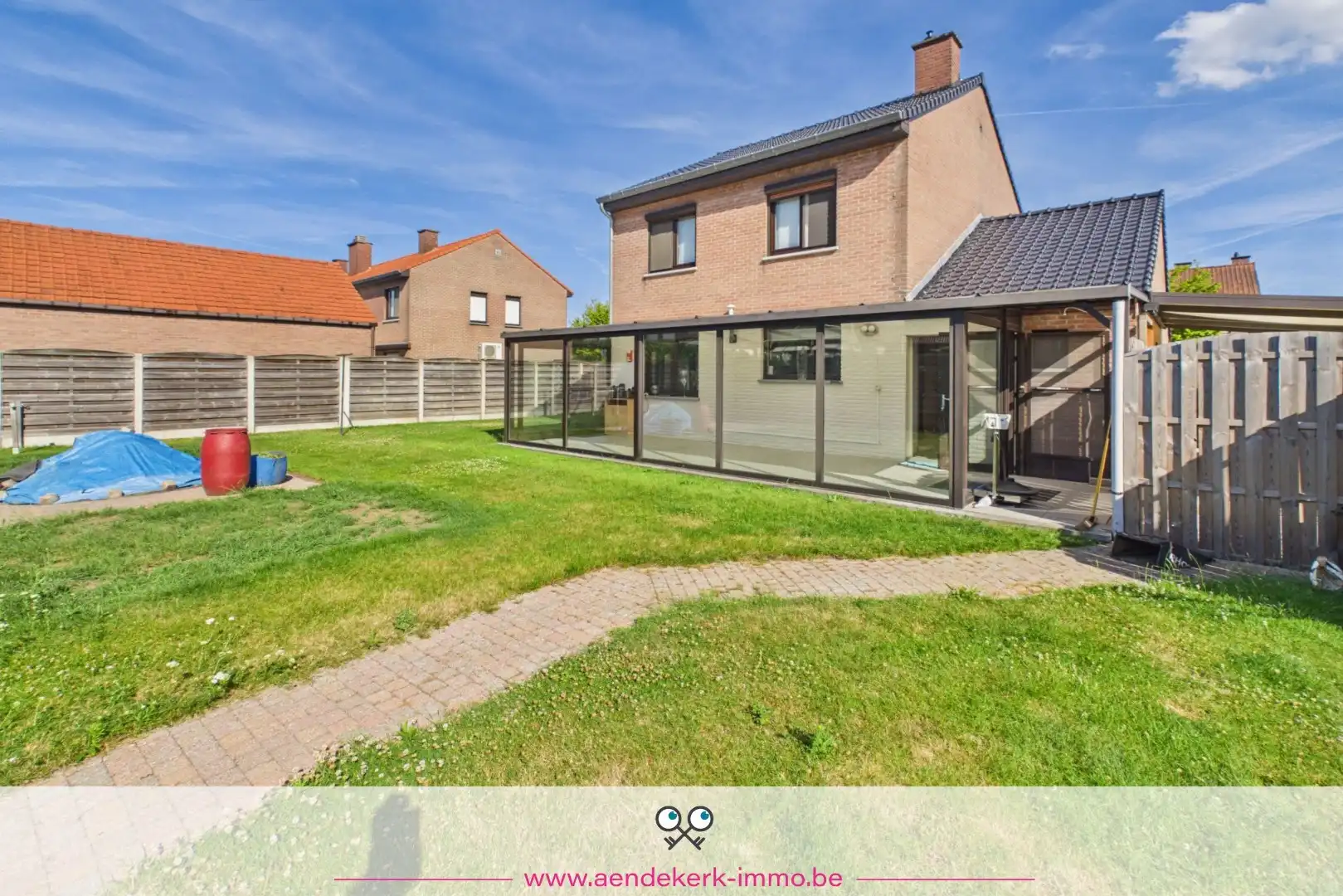 Vrijstaande woning met tuin en carport in Neeroeteren  foto 19