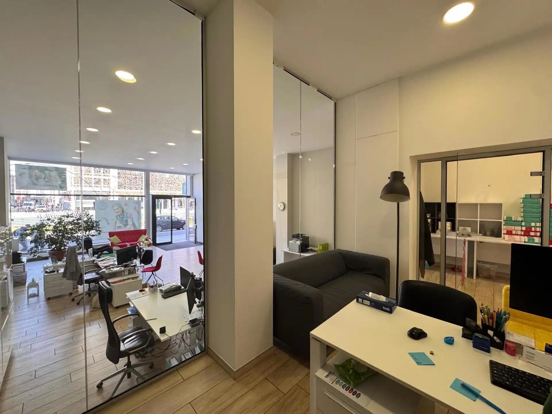 Handels- of kantoorruimte met uitstekende zichtbaarheid  foto 7