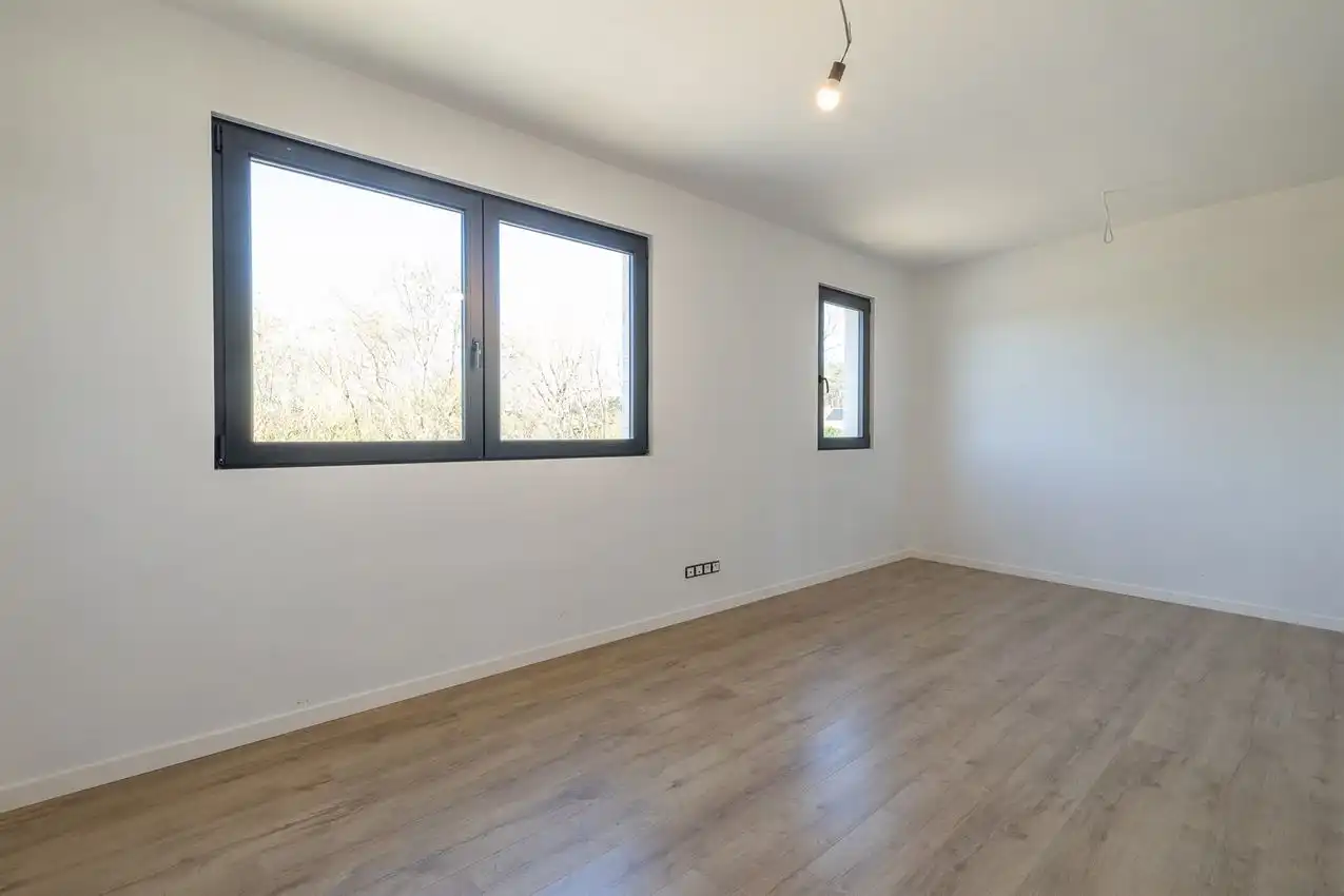Instapklare nieuwbouwwoning met 3 slk foto 18