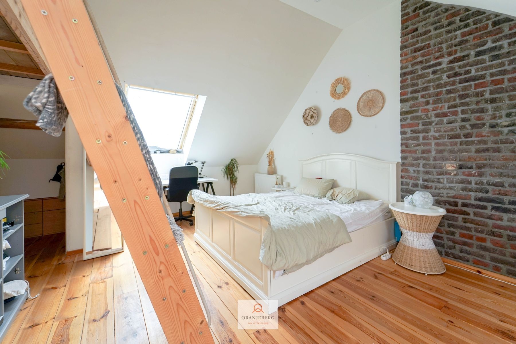 RUIME woning te huur (ideaal voor co-housing) foto 4