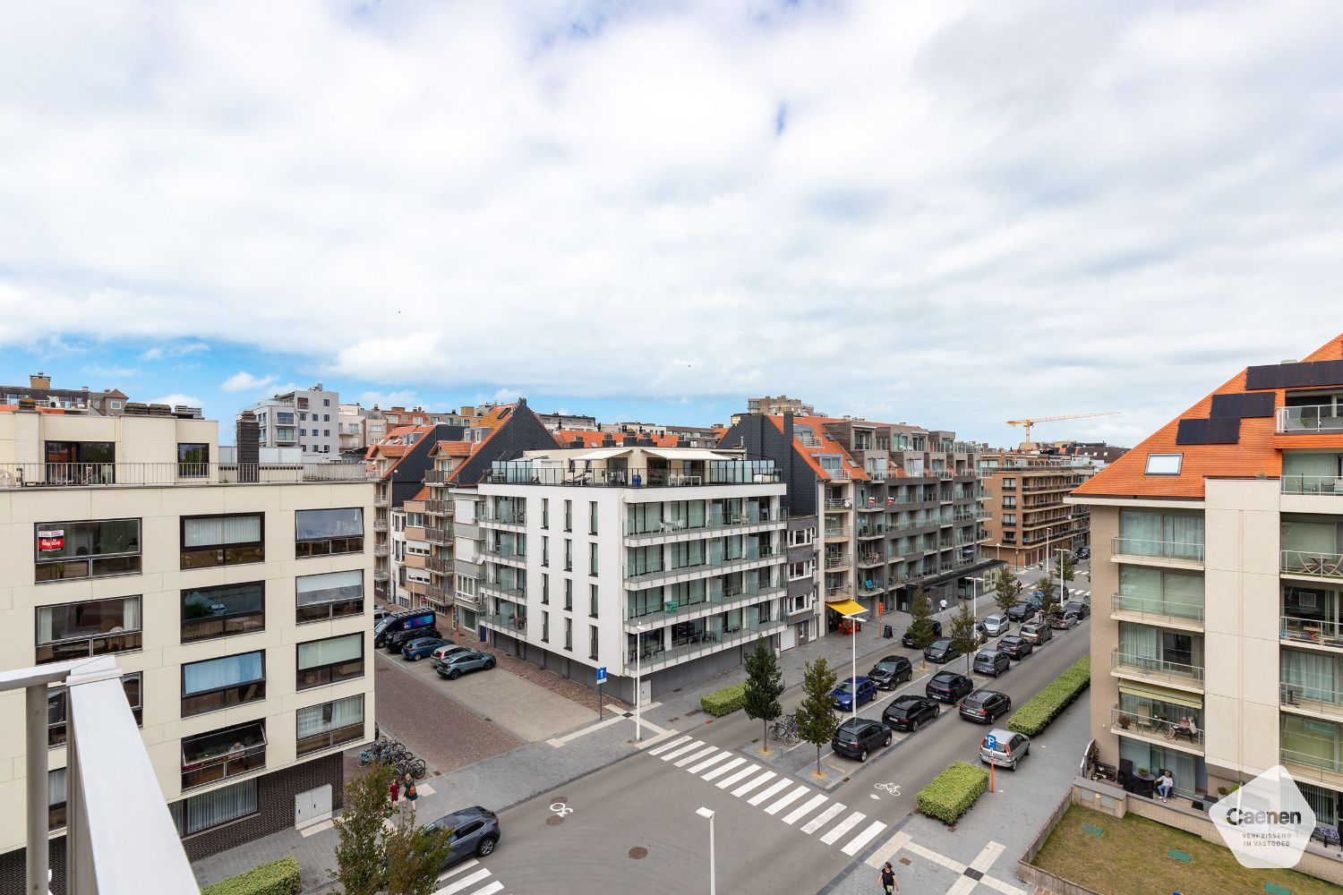 Fantastisch gerenoveerd hoekappartement met 1 slaapkamer foto 12