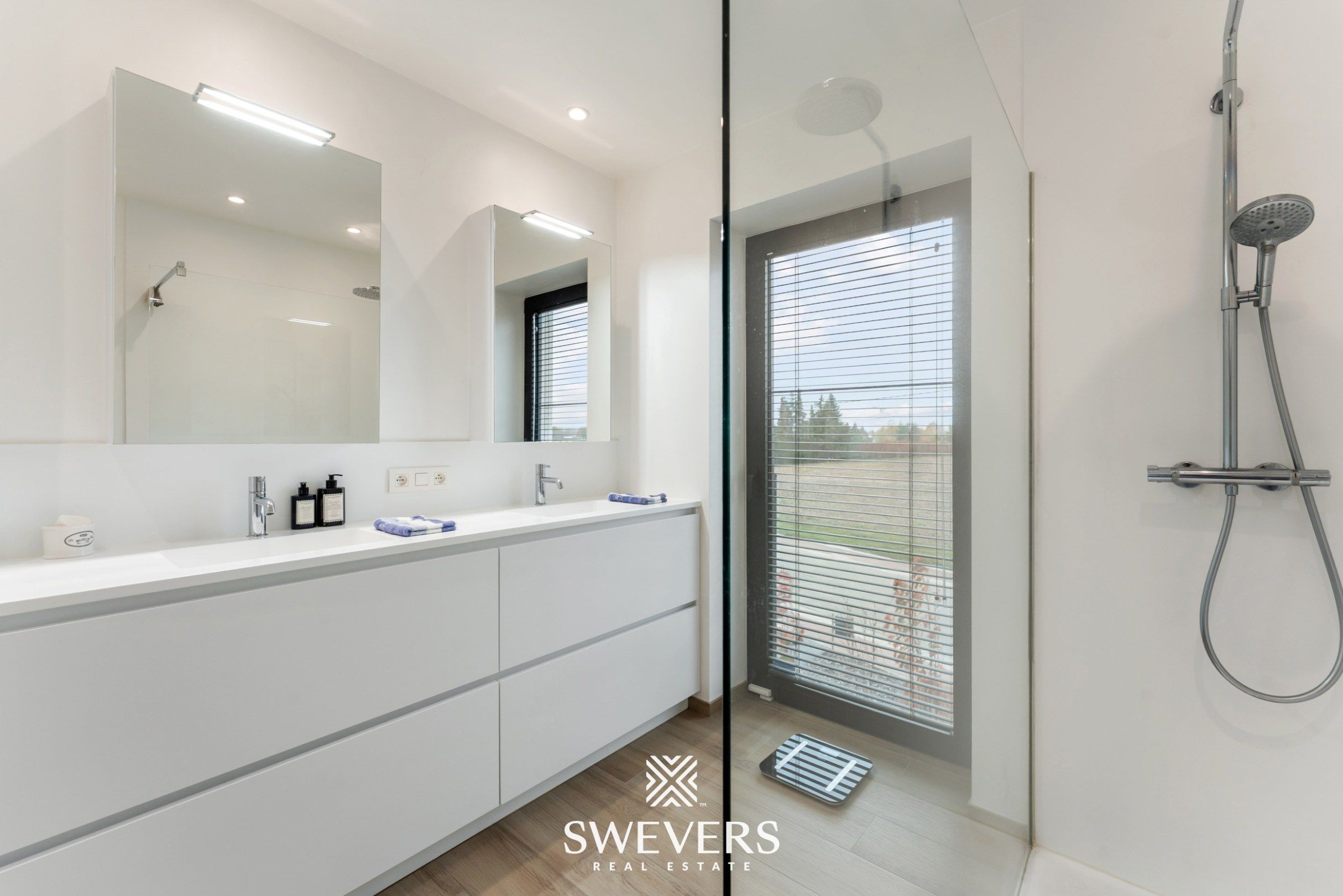 Instapklare gezinswoning met 3 slpks en ruime tuin foto 17