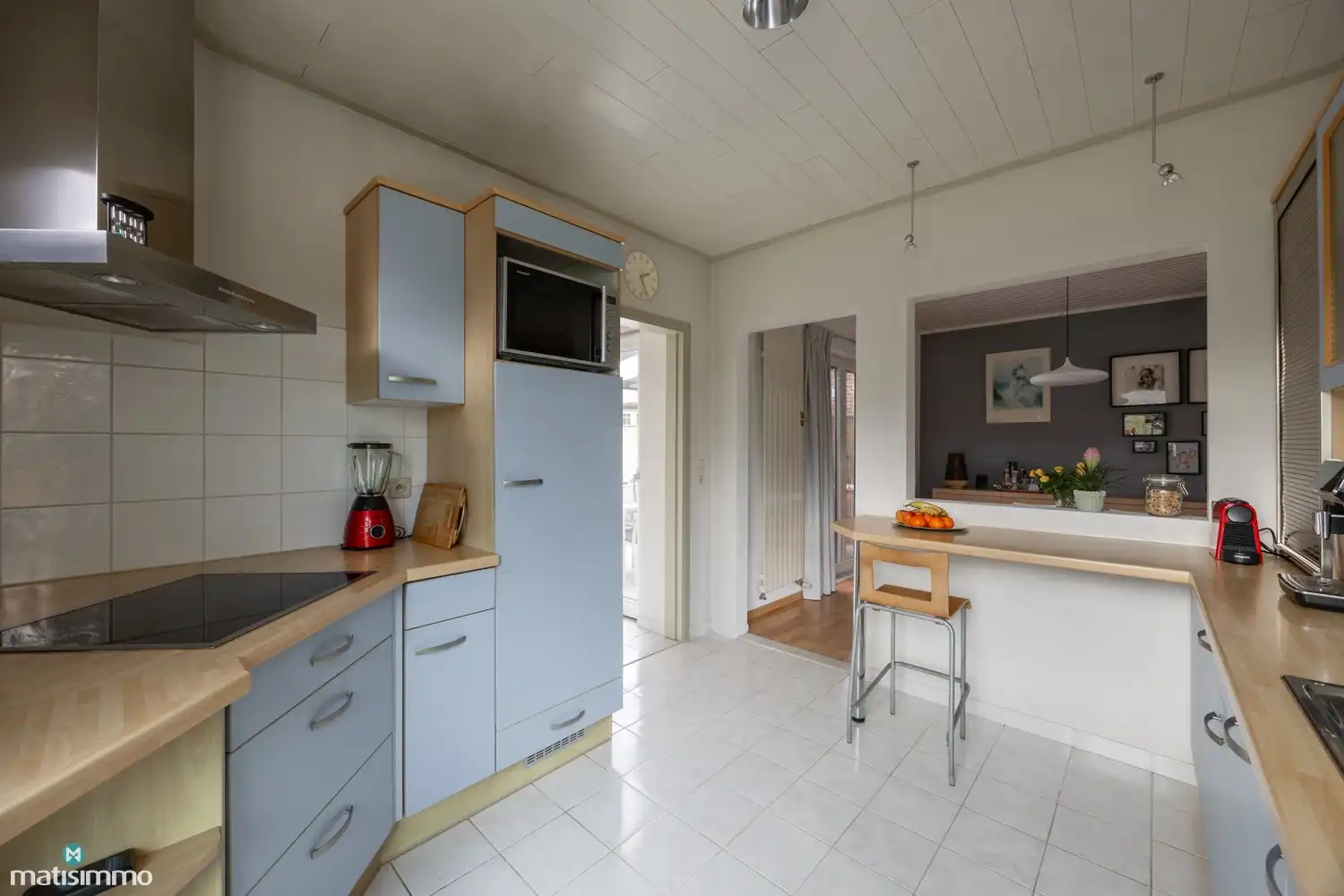 INSTAPKLAAR GERENOVEERDE WONING MET 3 SLAAPKAMERS, GARAGE, CARPORT EN PRACHTIGE TUIN NABIJ HET KANAAL EN DE MAAS IN LANAKEN foto 11
