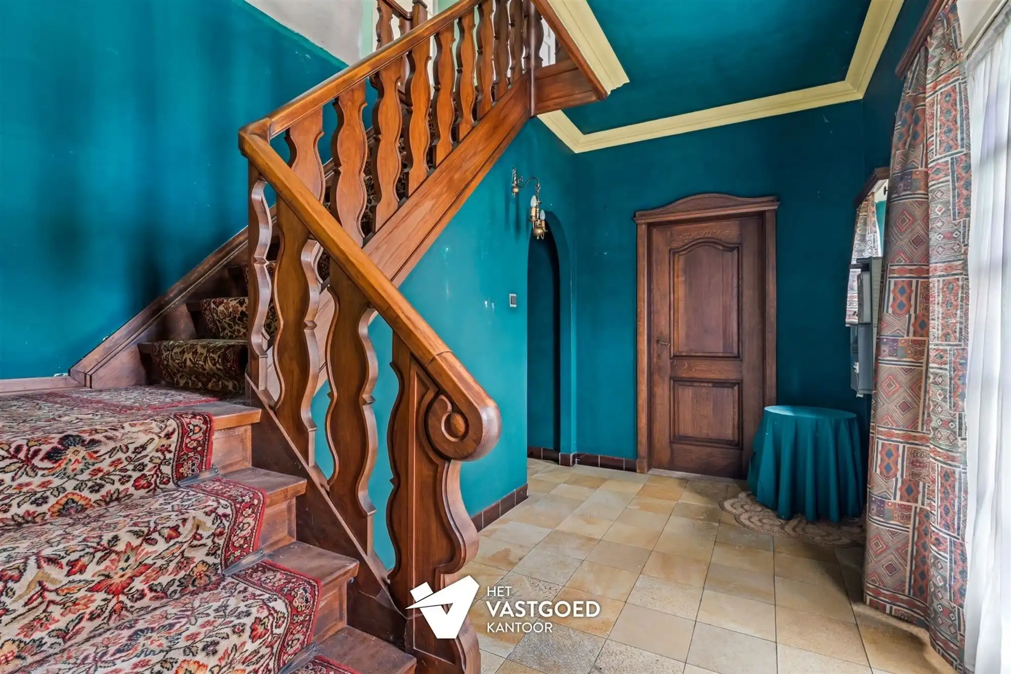 PRACHTIGE, STATIGE WONING IN CENTRUM MET ENORM POTENTIEEL foto 14