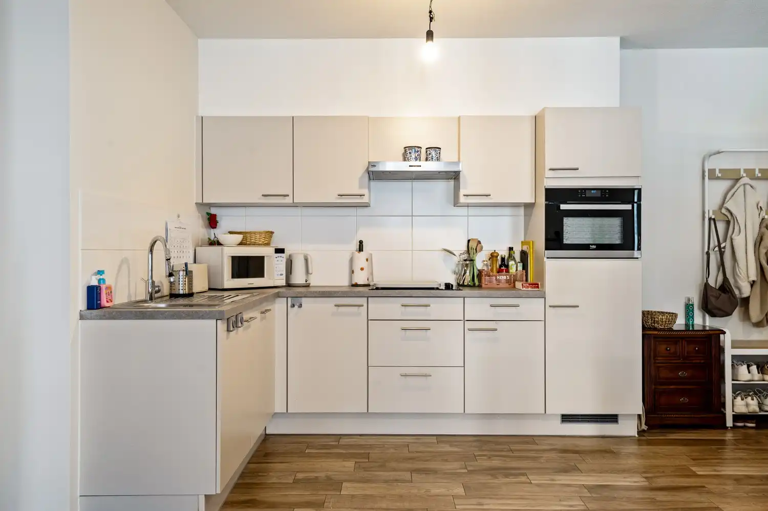 Instapklaar appartement met 2 slaapkamers! foto 5