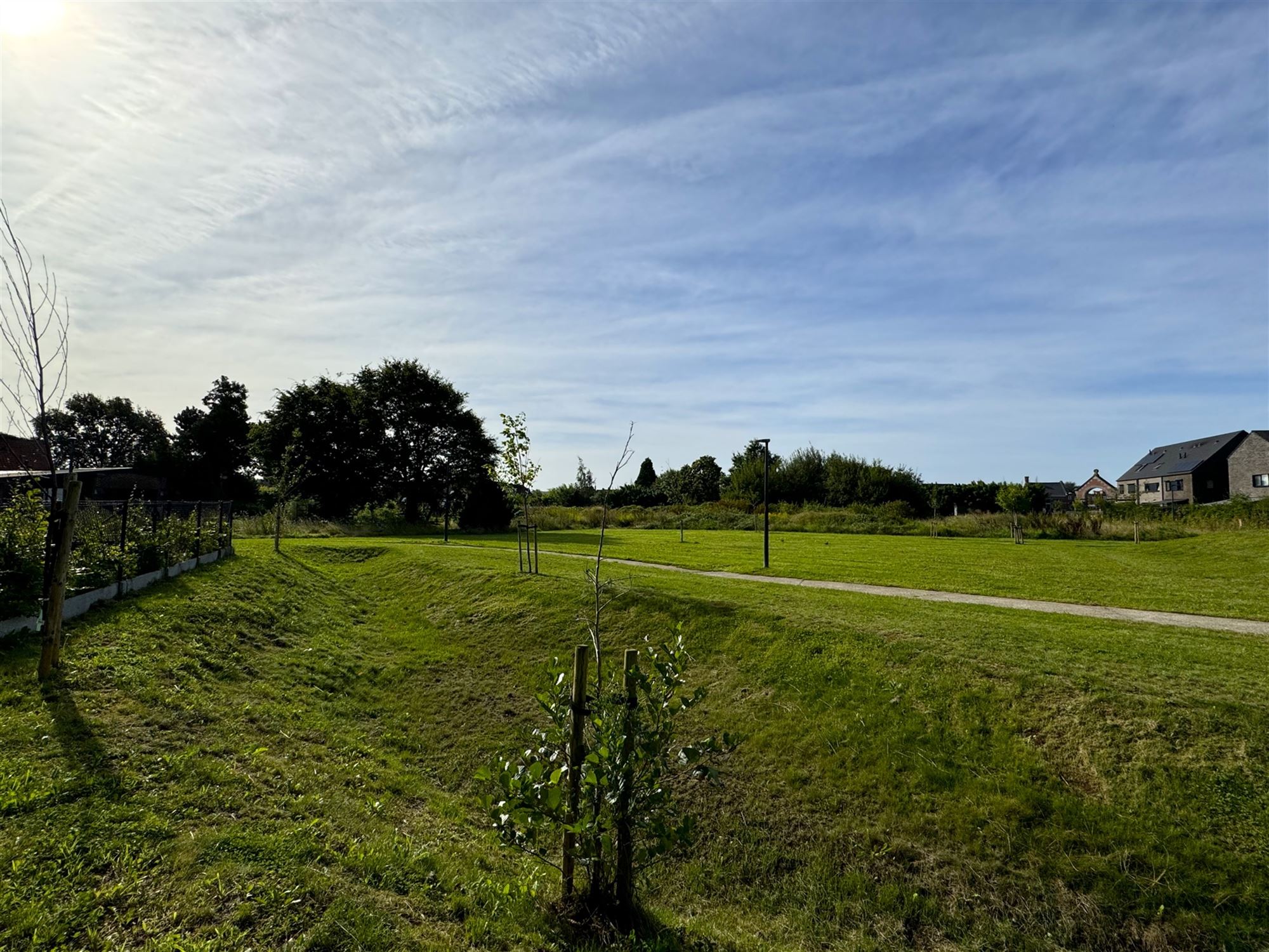 Nieuwbouwappartement met tuin en terras foto 15