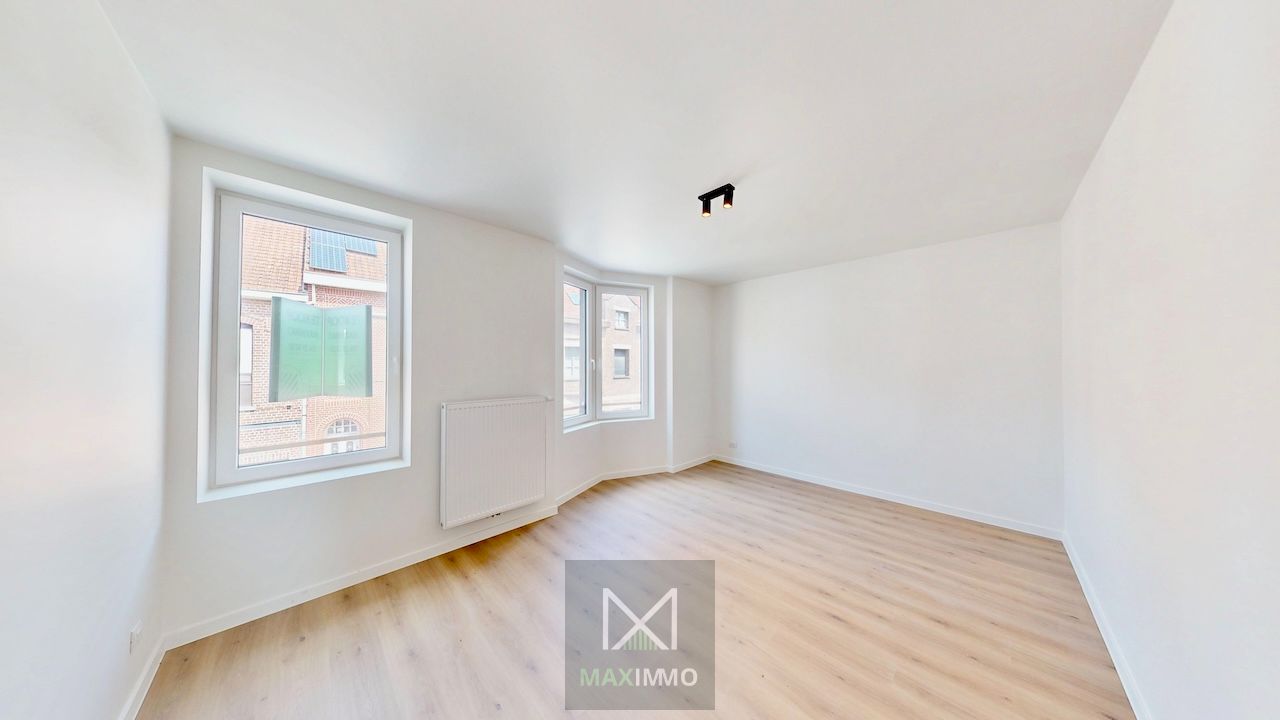 🏡 Instapklare & volledig gerenoveerde woning met 4 slaapkamers en zonnige tuin te koop in Lauwe – EPC B foto 11