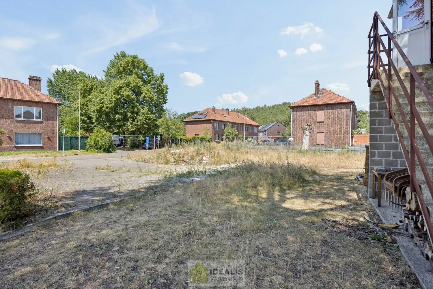 IDEALIS VASTGOED – PROJECTGROND VOOR DE REALISATIE VAN 10 1-SLPK APPARTEMENTEN MET TERRAS TUSSEN DE + -47M² EN + - 65M² BEWOONBARE OPPERVLAKTE, GELEGEN TE LINDEMAN (HEUSDEN-ZOLDER). ONDER VOORBEHOUD VAN HET VERKRIJGEN VAN EEN OMGEVINGSVERGUNNING VOOR STEDENBOUWKUNDIGE HANDELINGEN. DE VERGUNNINGSPROCEDURE IS MOMENTEEL LOPENDE. foto 3