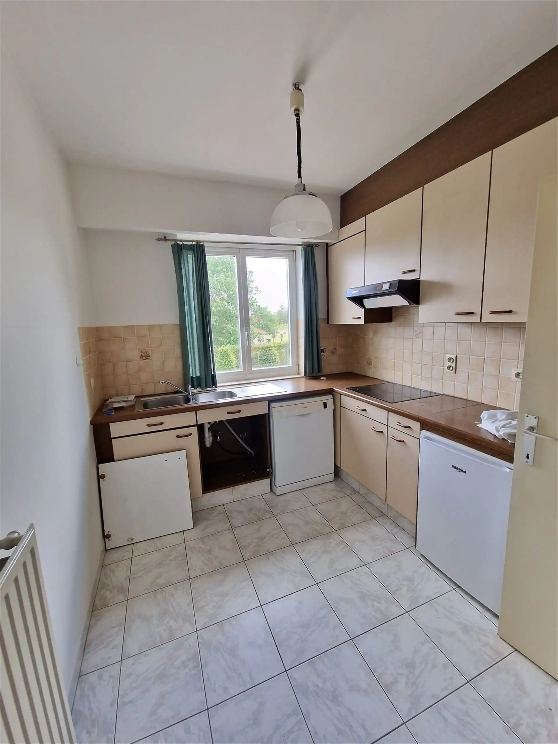 GOED GELEGEN APPARTEMENT MET GARAGE foto 8