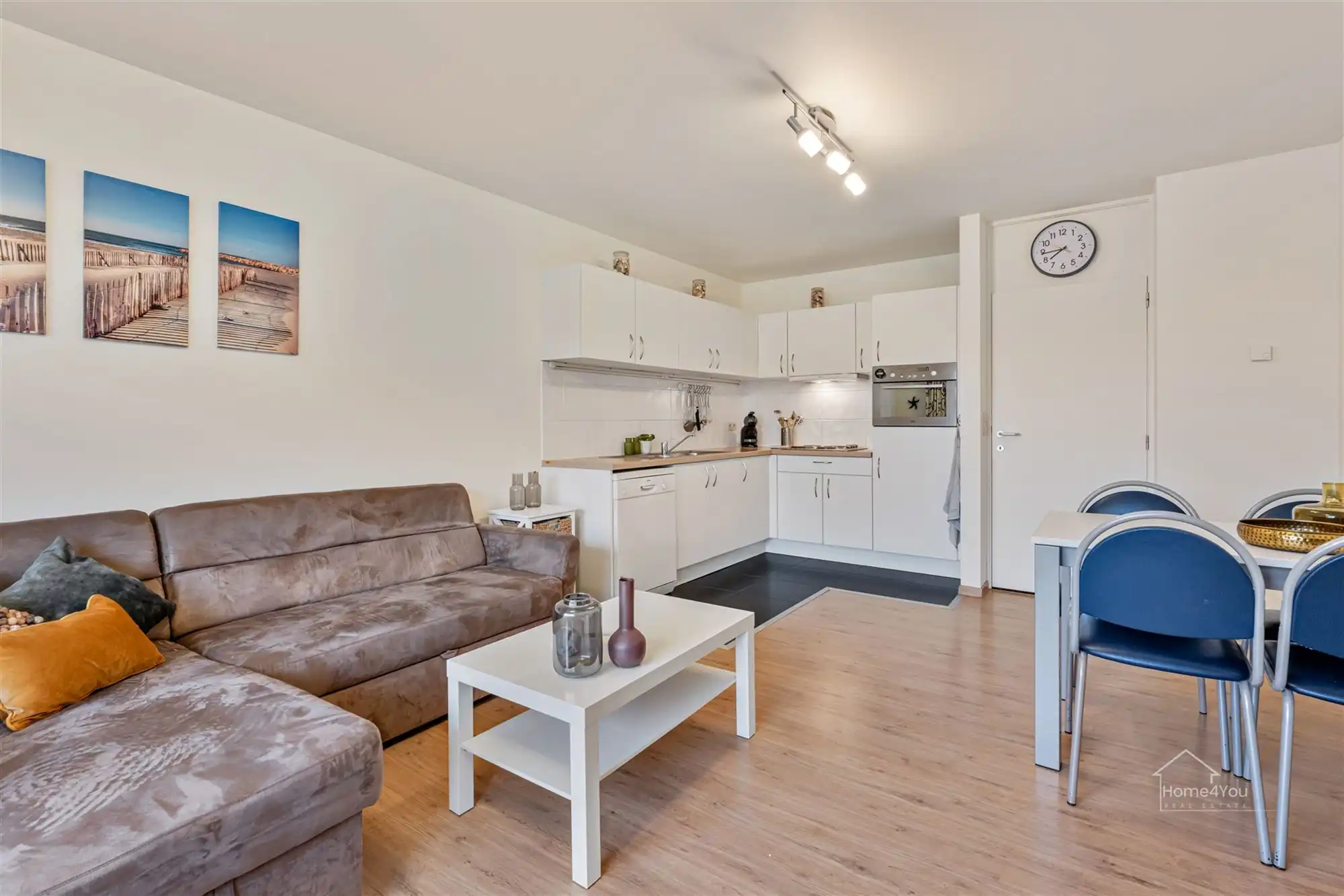 Appartement: 2 slaapkamers, 3 terrassen in hartje De Panne! foto 9