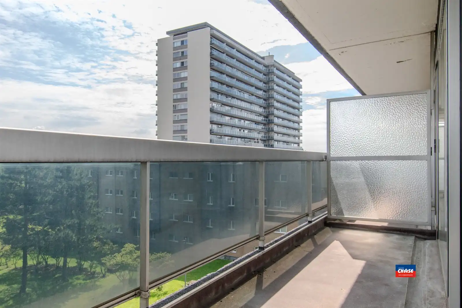 Studio met ruim terras op een gunstige ligging foto 5
