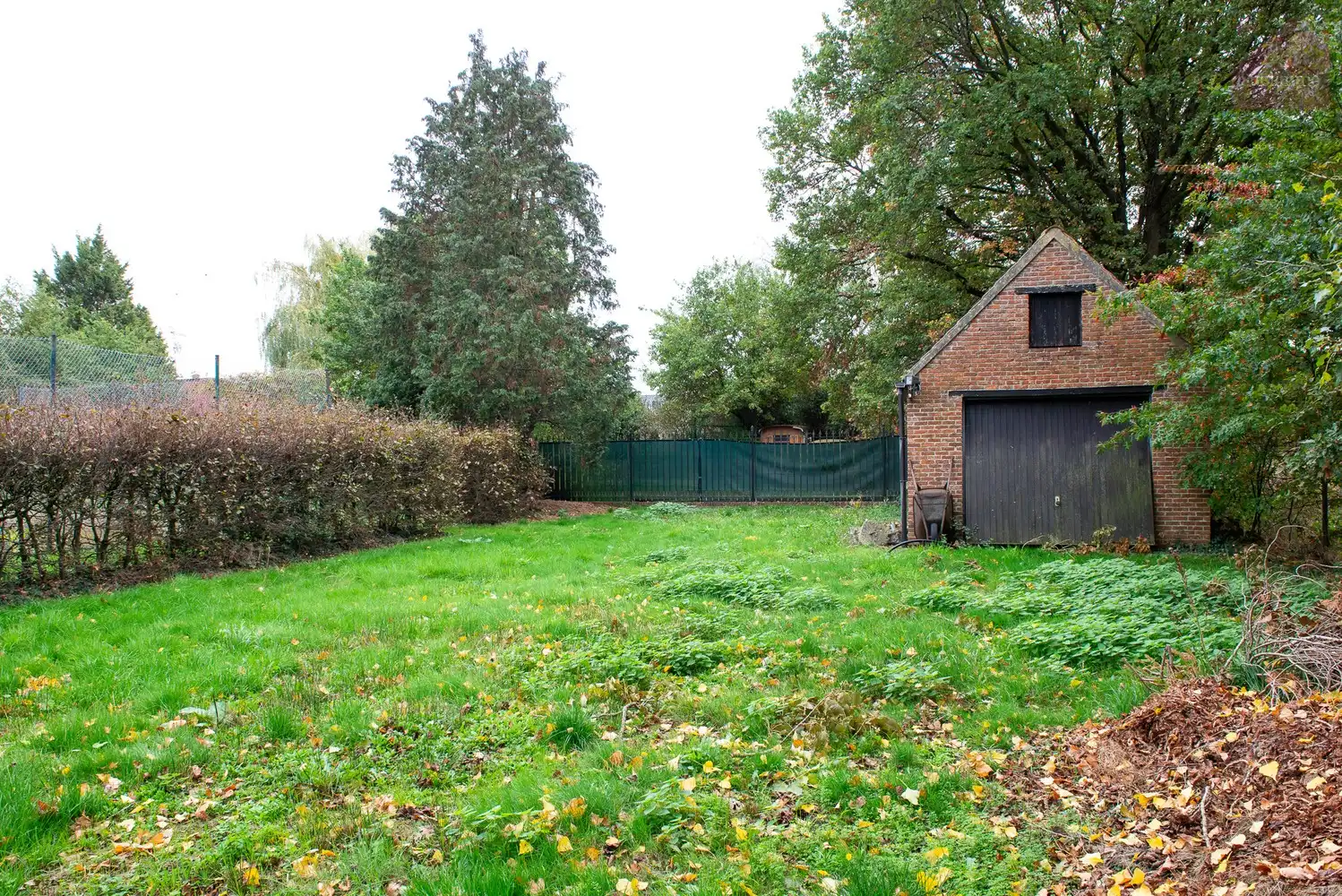 Ruime woning met 6 slaapkamers en grote tuin op 21a 73ca foto 38