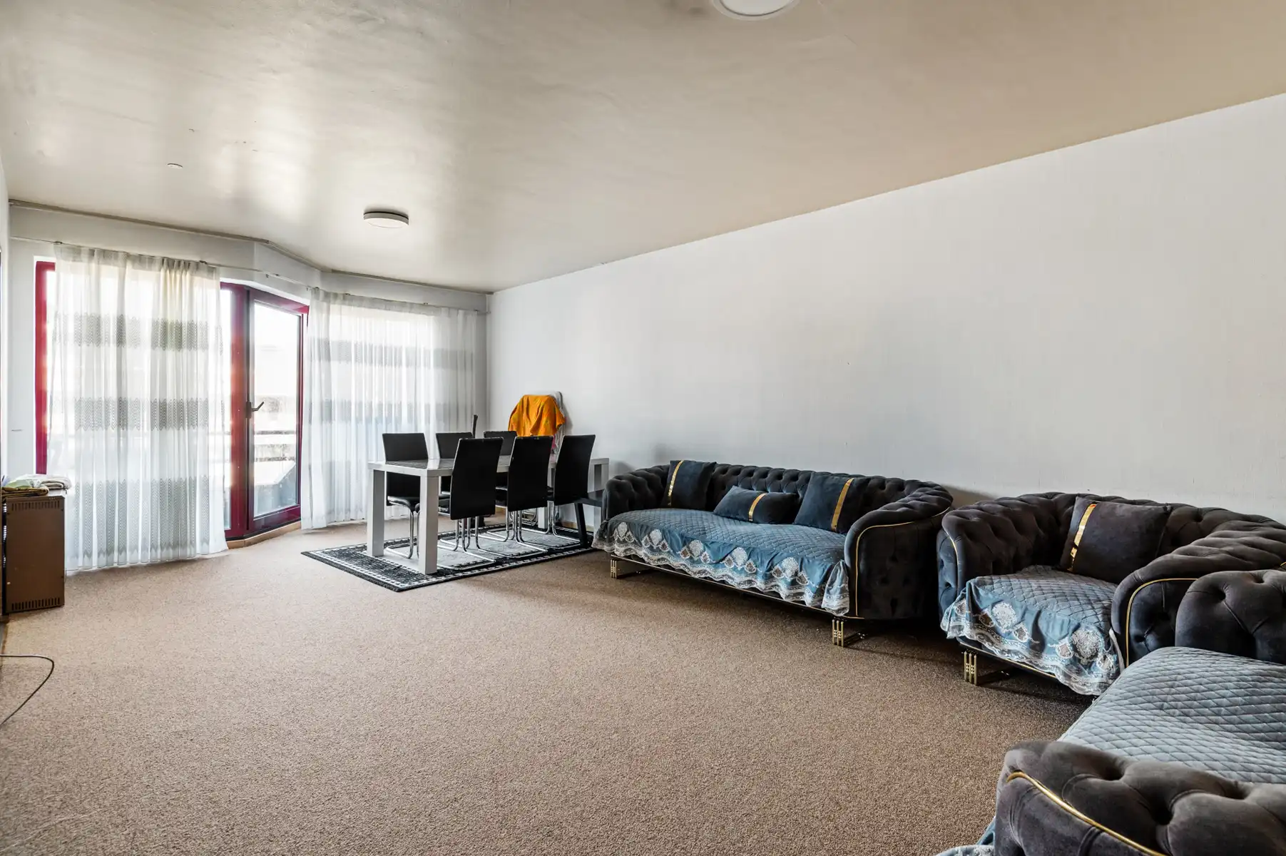 Ruim 2-kamer appartement met terrasje foto 2