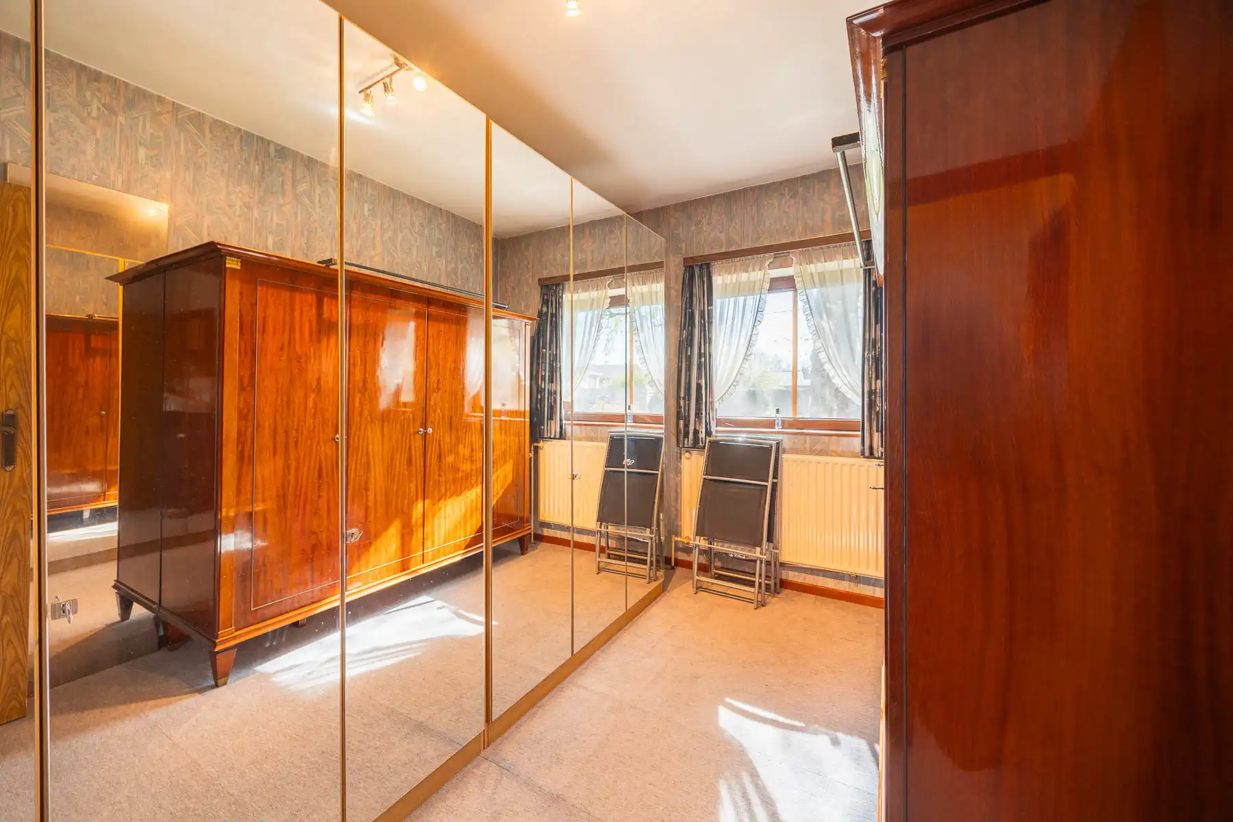 Prachtige woning in rustige wijk nabij groen gebied foto 17