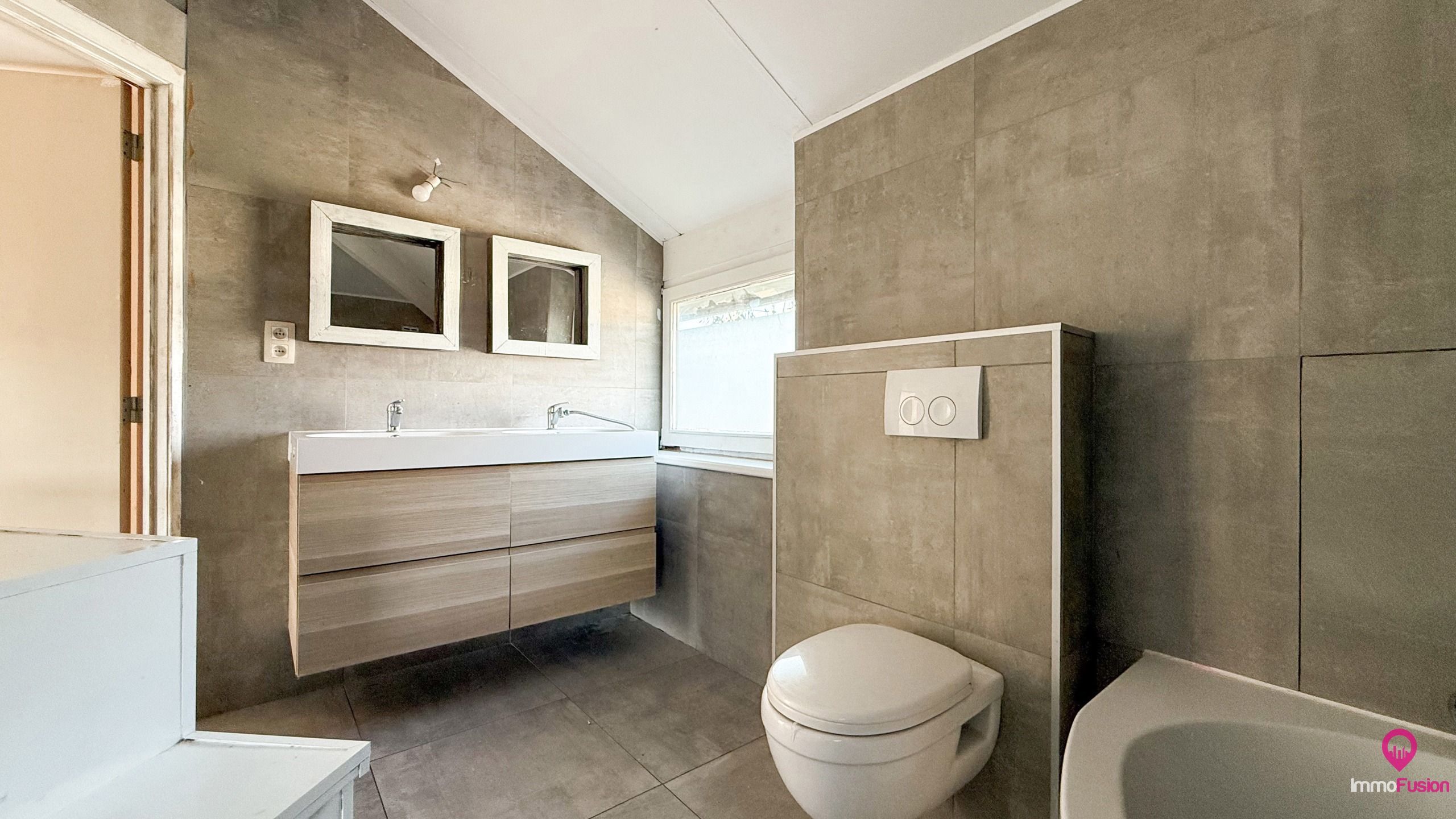 Te renoveren woning met grote tuin in doodlopende straat! foto 15