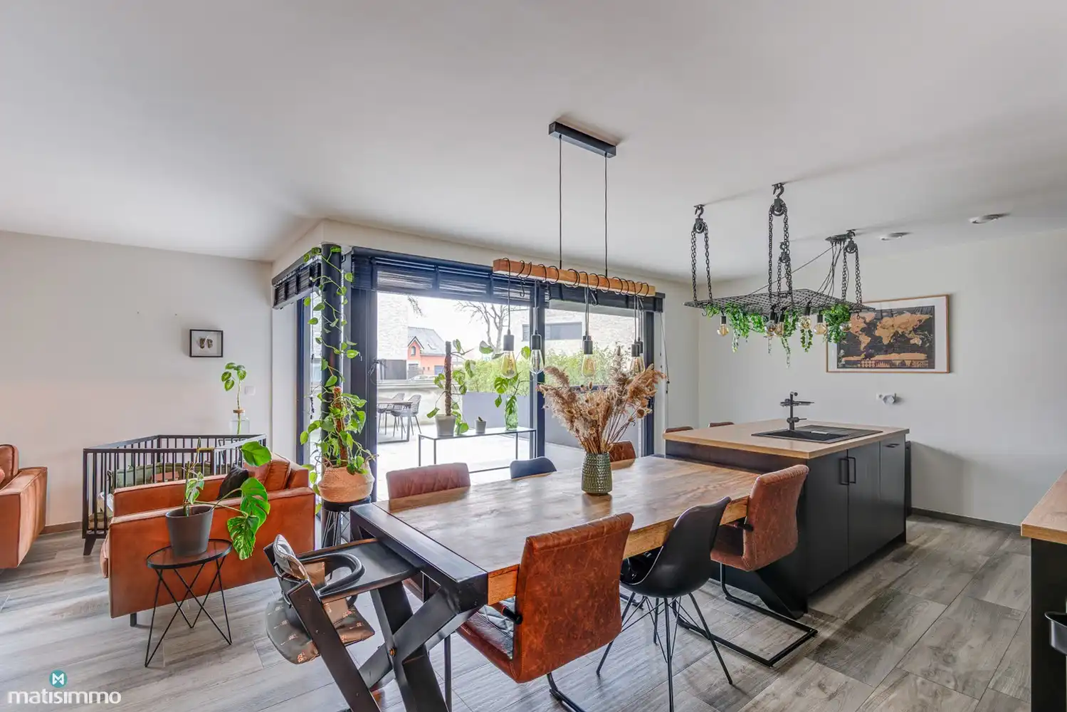 MODERN, ENERGIEZUINIG APPARTEMENT MET RIANT TERRAS EN AUTOSTAANPLAATS TE BERINGEN foto 6