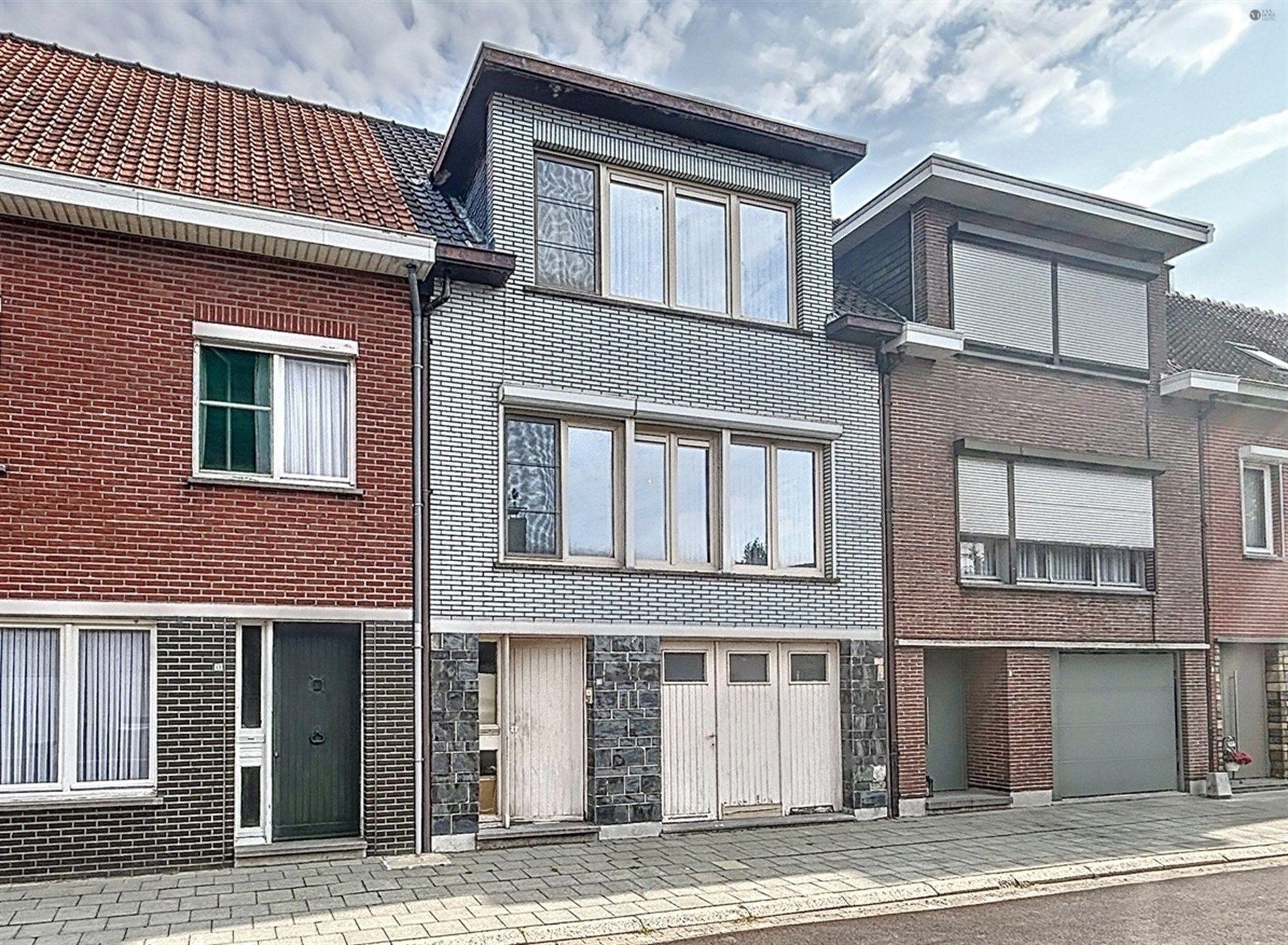 Gezellige woning met 4 slaapkamers en zeer ruime garage op perceel van 167m² foto 12