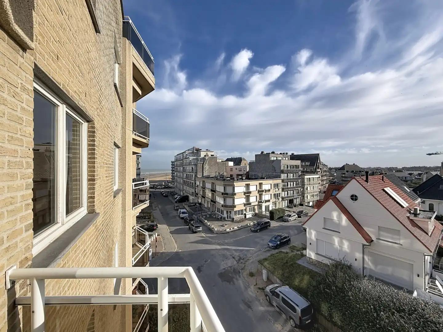 Instapklaar appartement met zongericht terras te Koksijde foto 11