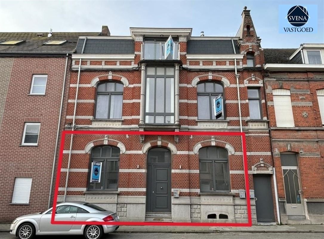 GELIJKVLOERSAPPARTEMENT MET 2 SLAAPKAMERS foto {{pictureIndex}}