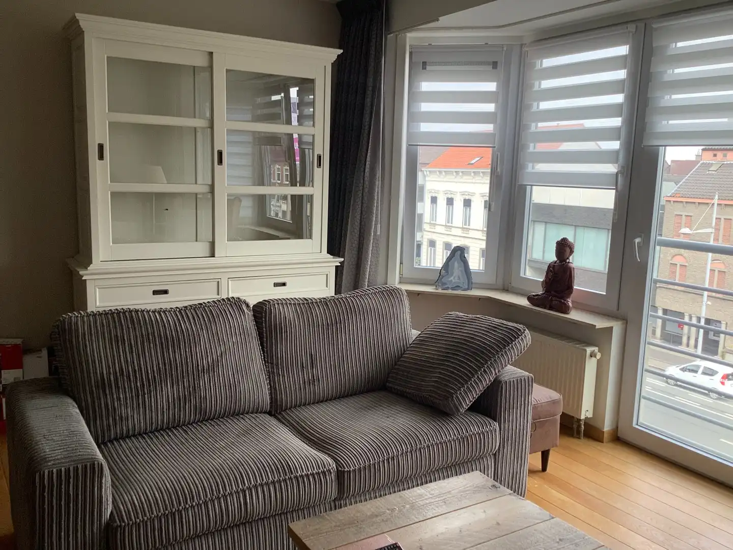 Trendy appartement met terras in centrum Eeklo foto 2