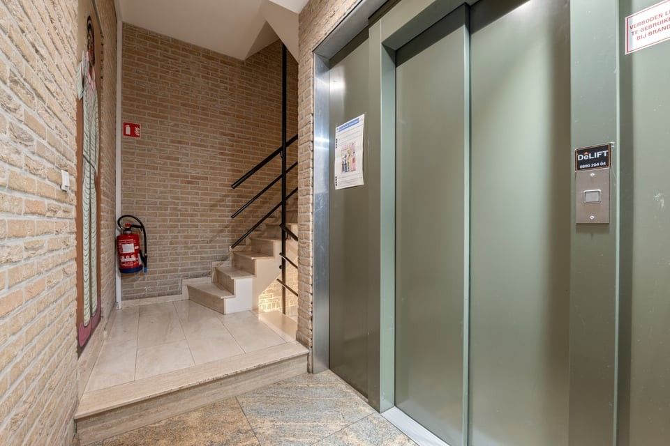 RUIM APPARTEMENT MET UITZONDERLIJK TERRAS VAN +50M² IN SINT-TRUIDEN foto 8