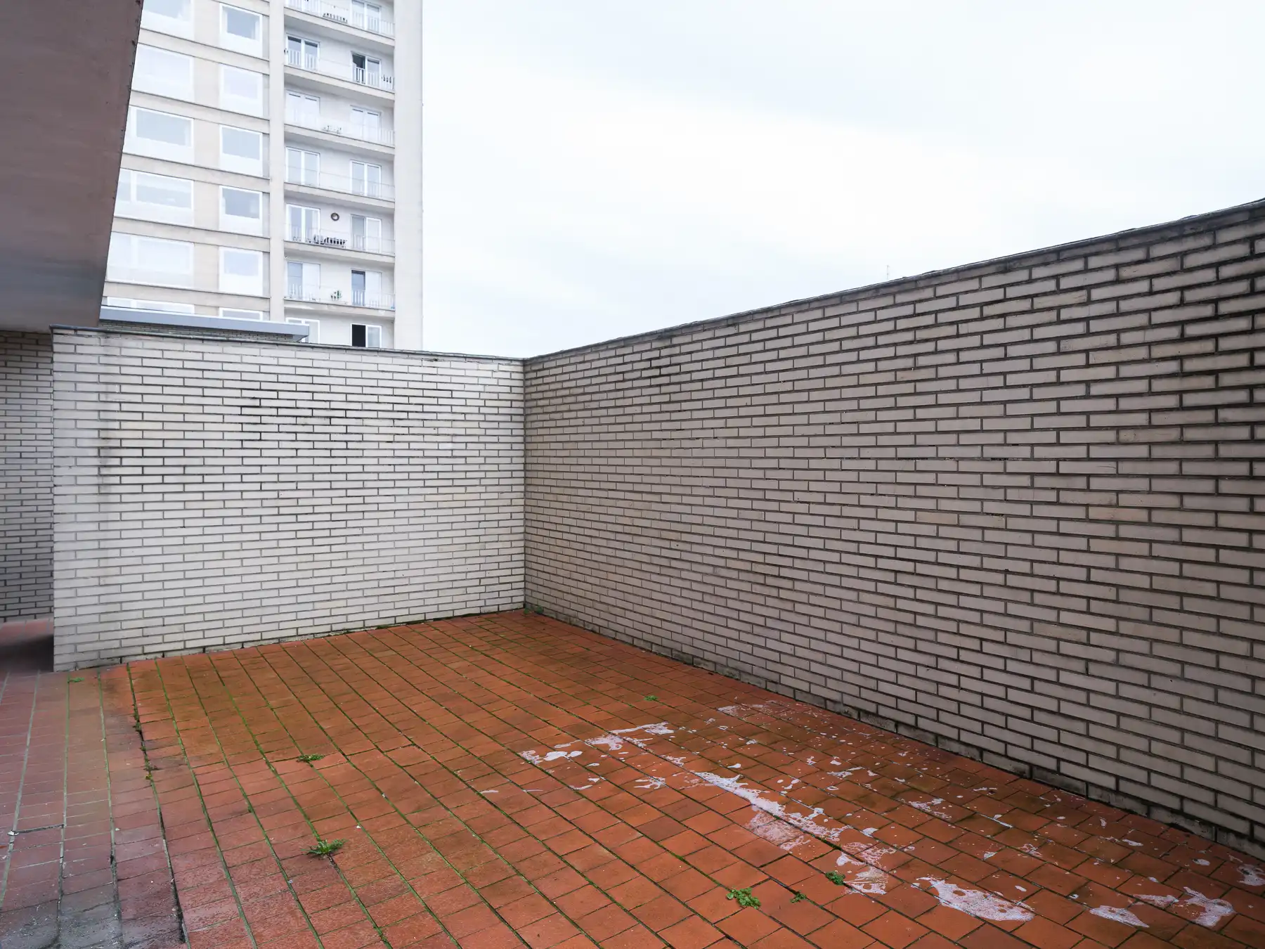Ruim gelijkvloers appartement op toplocatie in Aalst foto 5