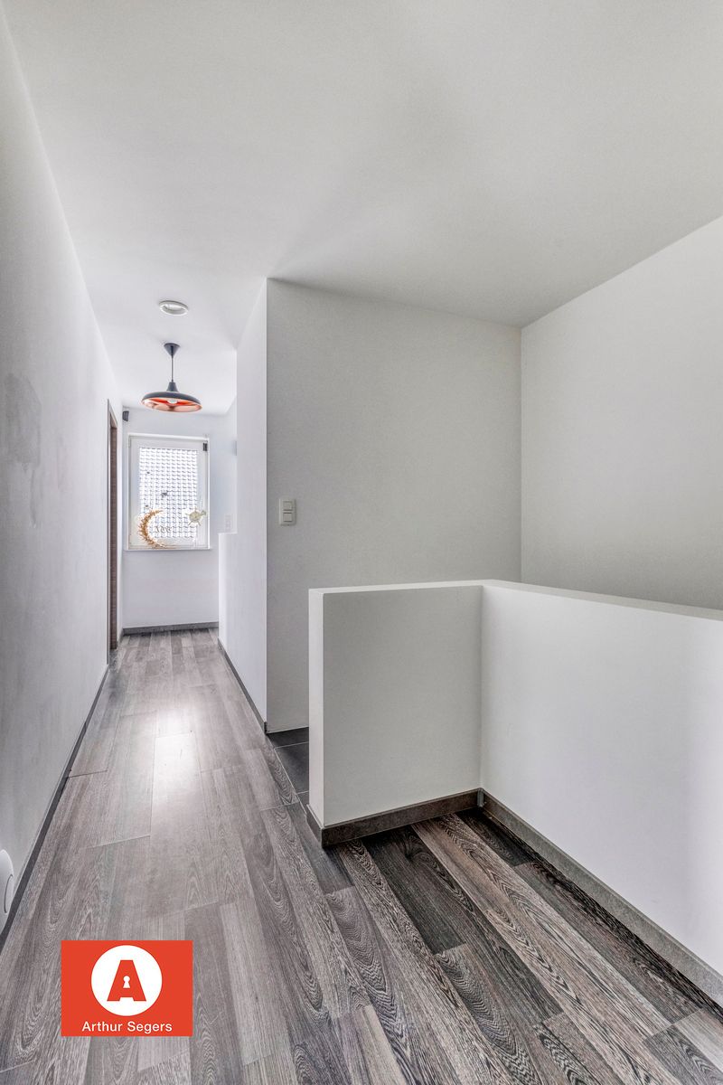 Ruime energiezuinige villa met 5 slaapkamers op toplocatie! foto 21