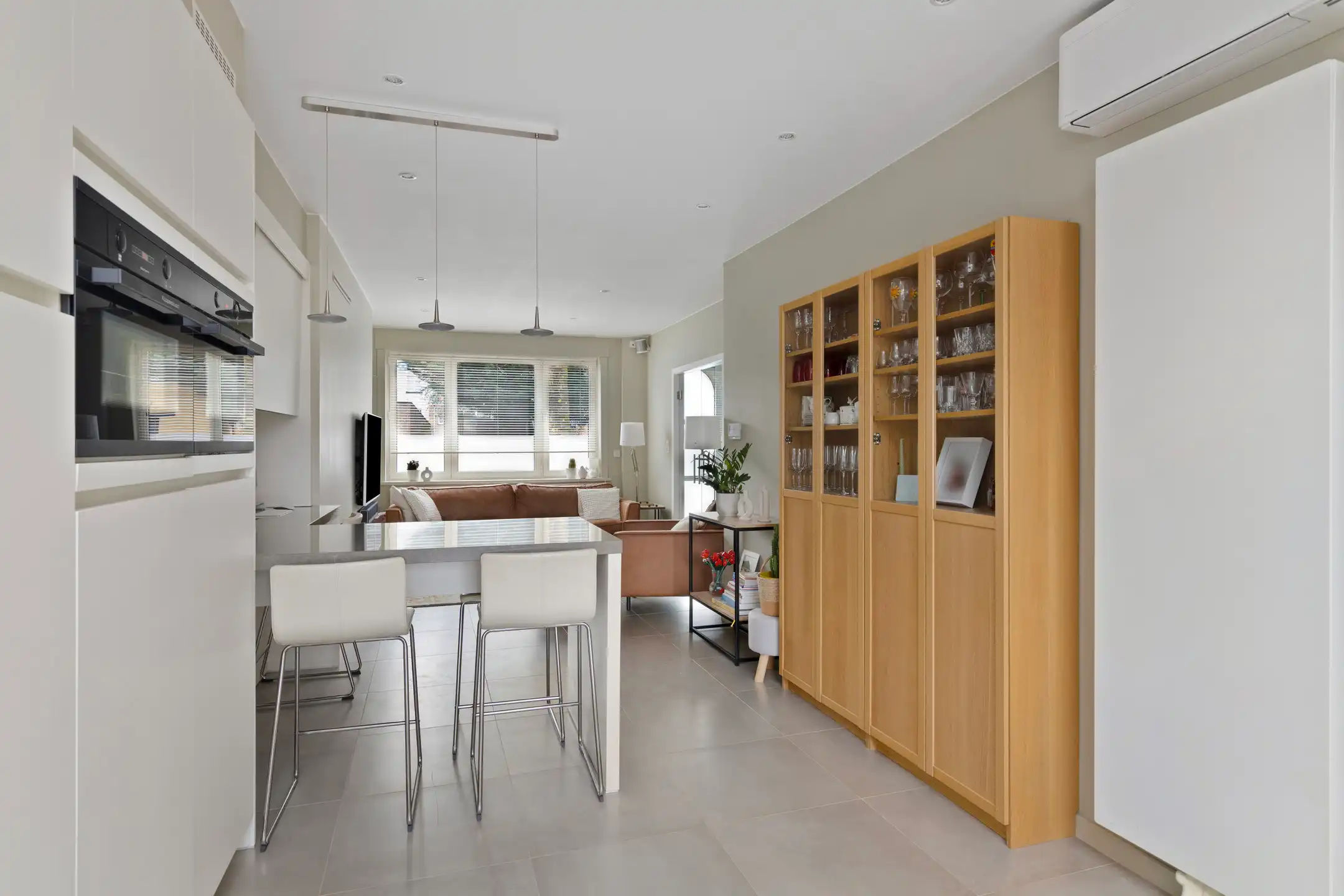 Uitstekend gelegen woning met 4 slaapkamers foto 7