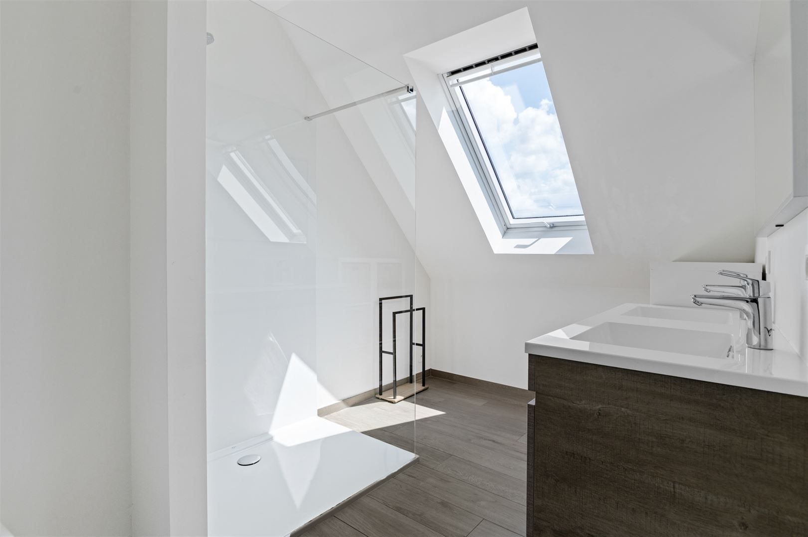 Recente penthouse ca. 114m2 met inpandig terras en optionele parking. foto 13