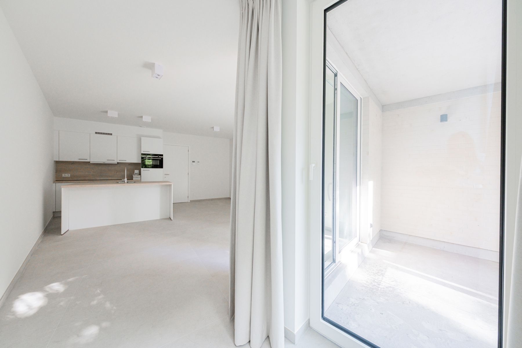Nieuwbouwappartement op toplocatie met terras! foto 5