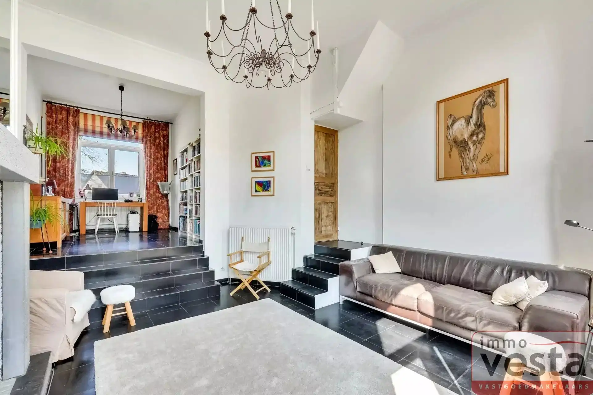 Karaktervolle woning met zwembad en ingerichte leefzolder foto 9