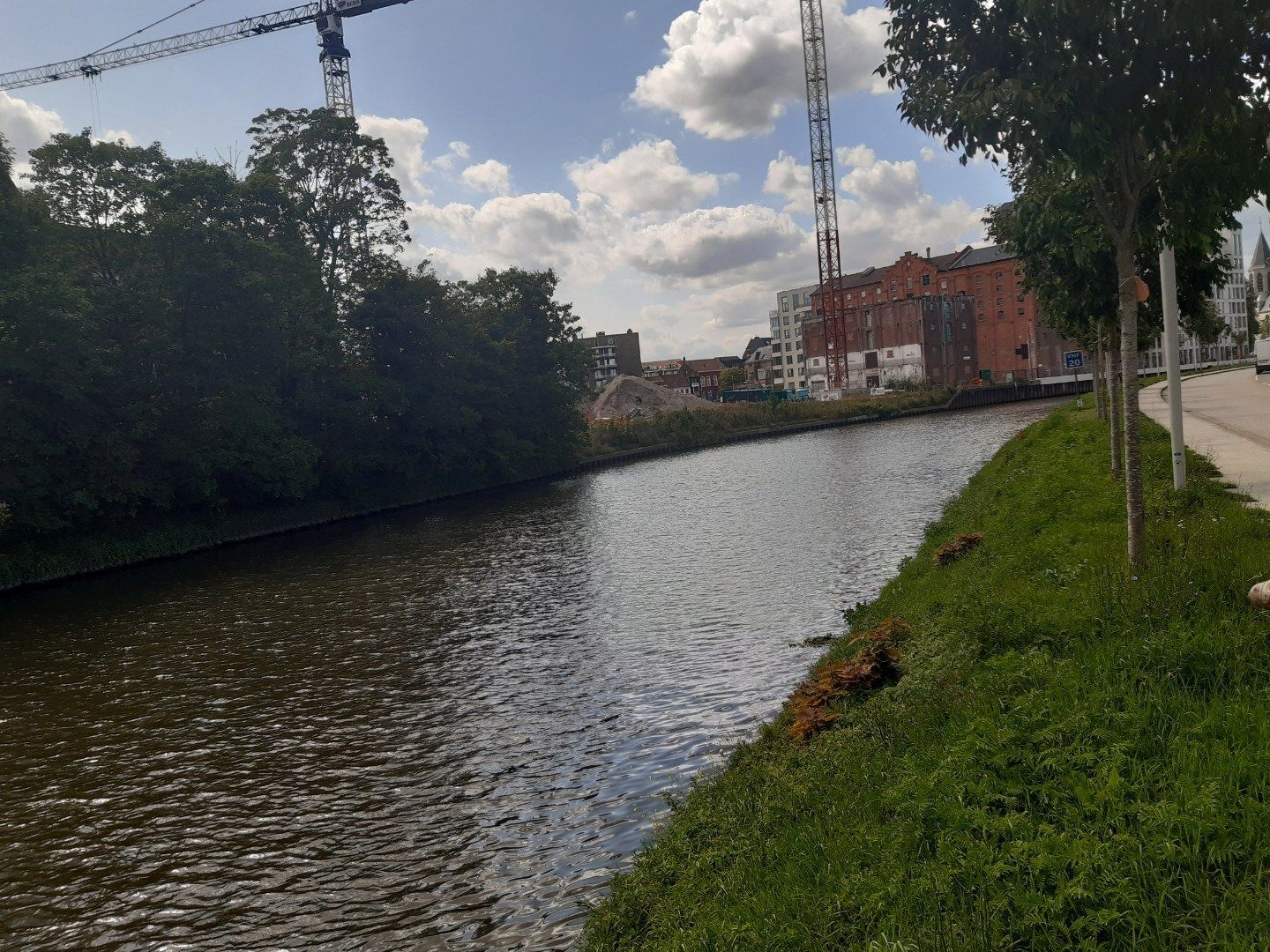 Tof dakappartement met aangenaam zonneterras. foto 31