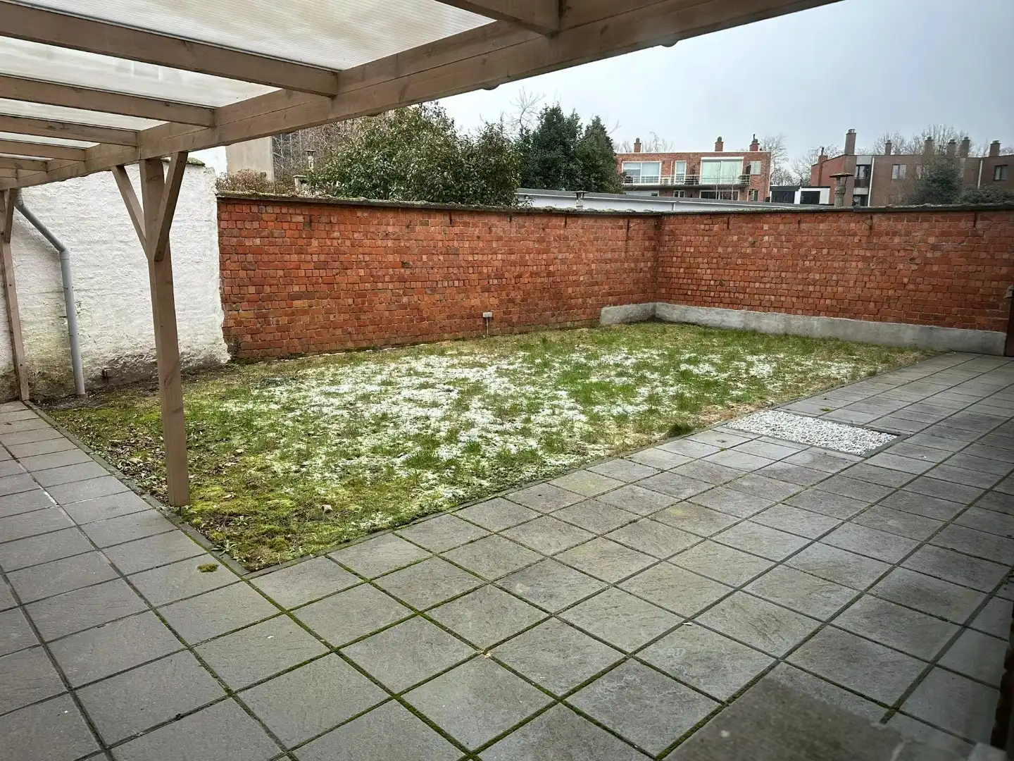Gelijkvloersppartement met 3 slpk, dubbele garage, tuin en ruime kelder (120 m²) foto 17
