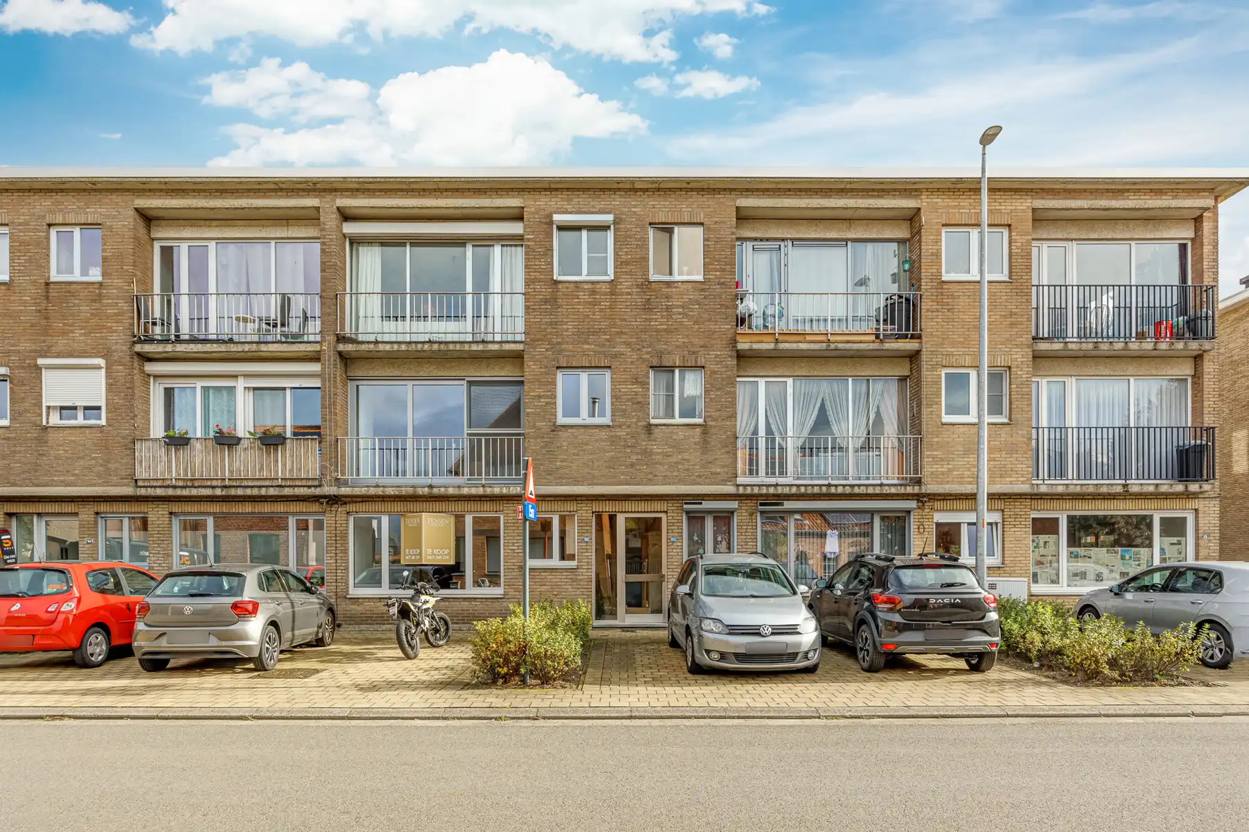 Gelijkvloersappartement met 2 slaapkamers, tuin en garagebox foto 15