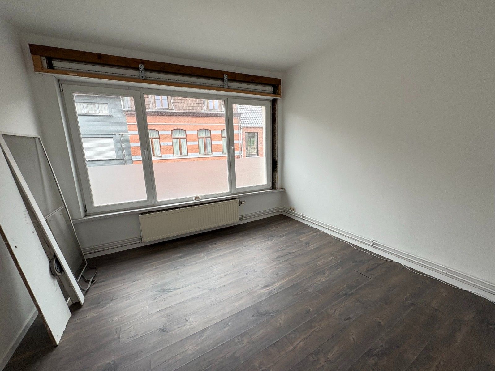 🏠 Vernieuwde gezinswoning met handelsgedeelte – renovatie 2022 foto 25