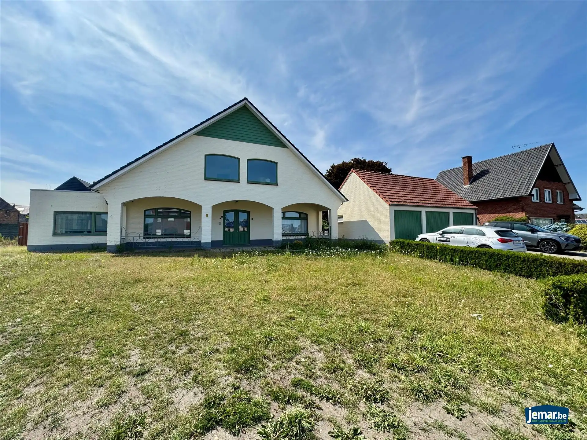 Opbrengsteigendom foto {{pictureIndex}}