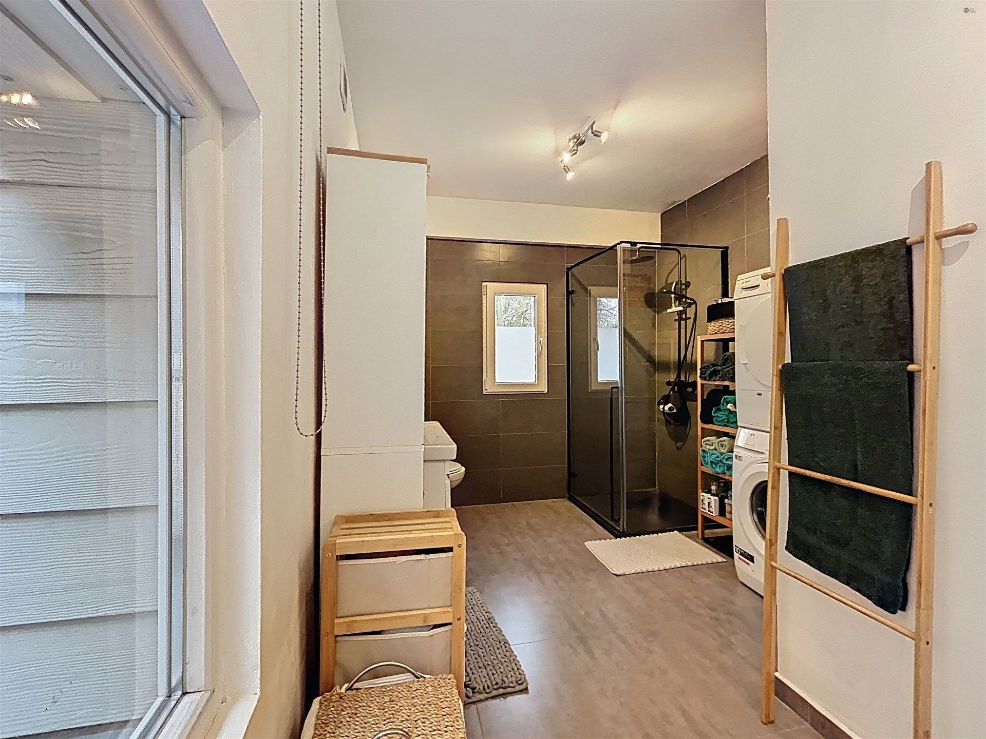 instapklare gezinswoning met 3 slaapkamers en oprit op toplocatie foto 12