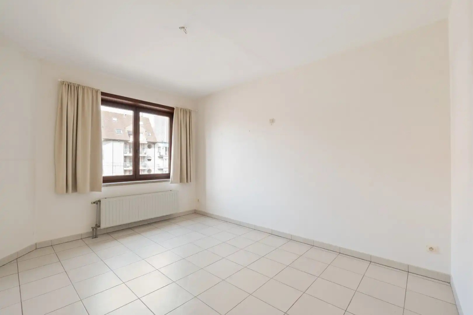 ZONGERICHT WOONAPPARTEMENT OP 100 METER VAN DE ZEEDIJK foto 13