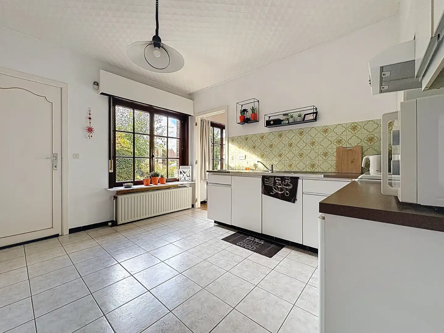 Mooie gelijkvloerse te renoveren villa in rustige, doodlopende straat in Gistel. foto 6
